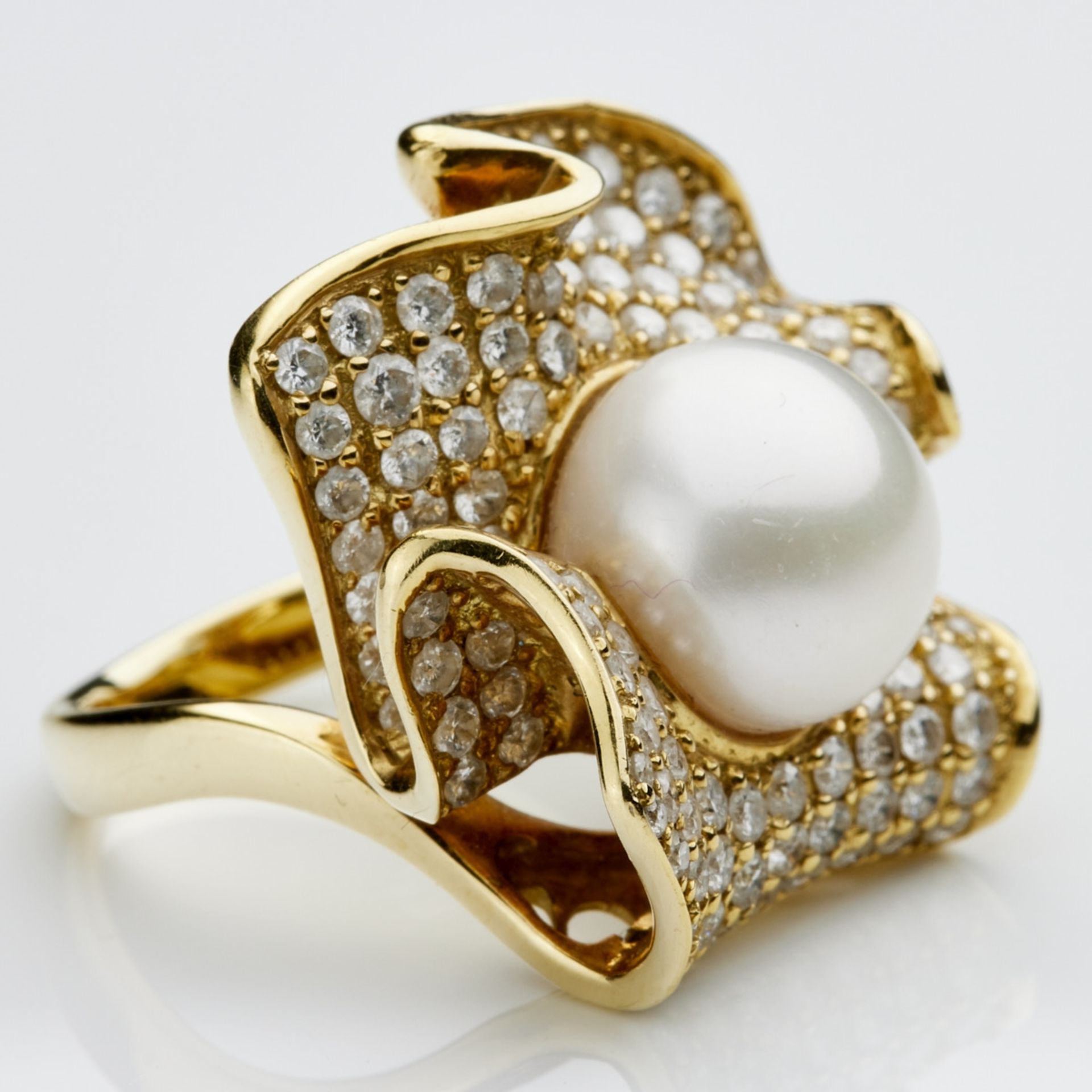 Blütenring mit Perle und Brillanten in Pavéfassung - - Bild 2 aus 2