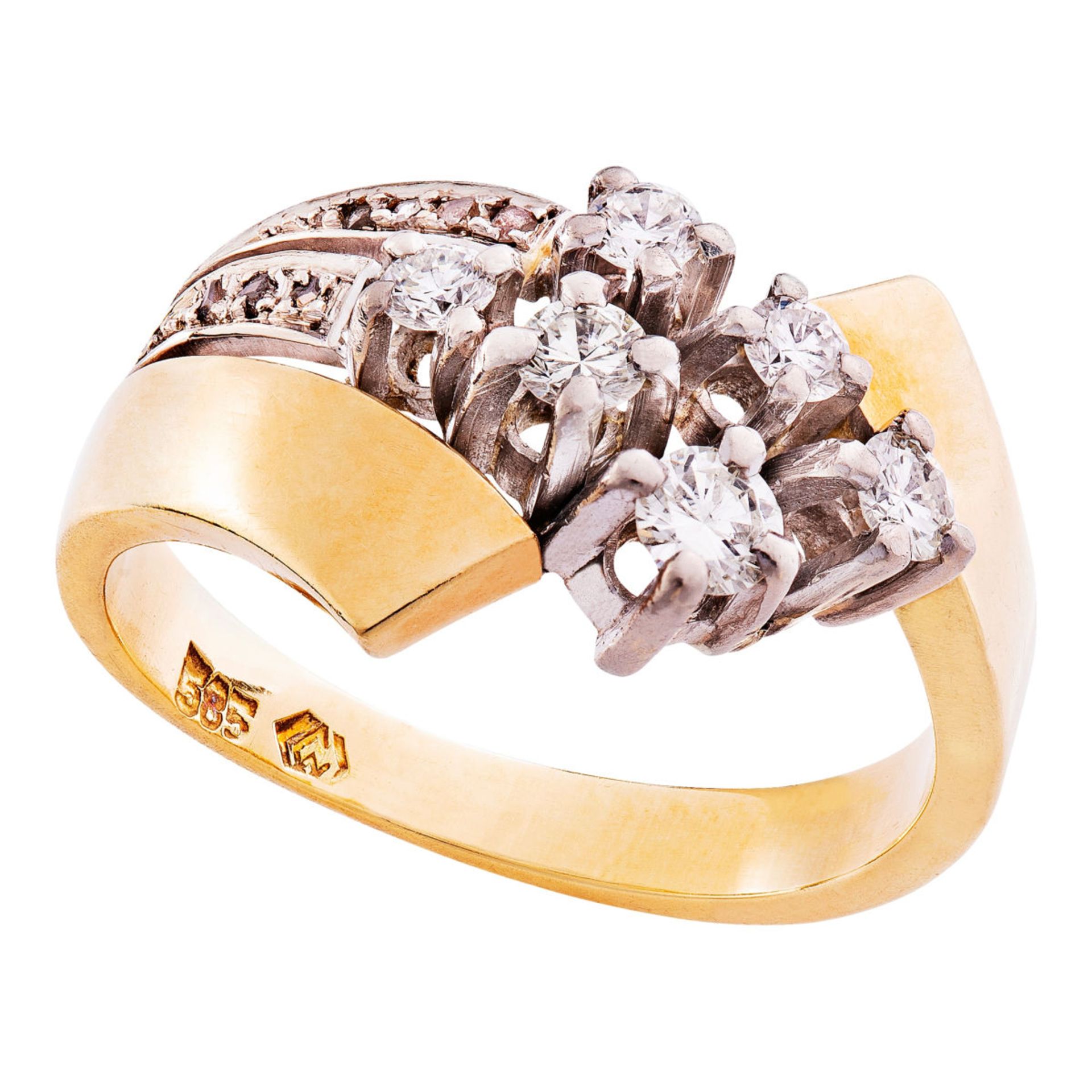 Vintage croisé ring with diamonds