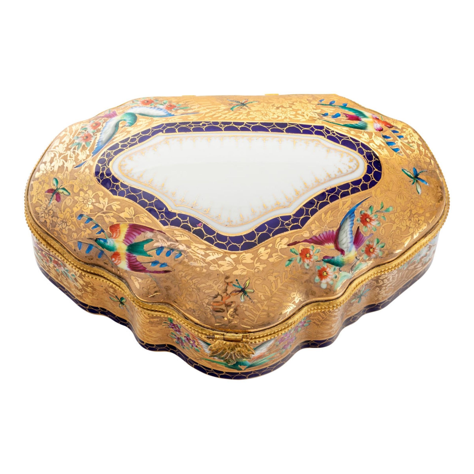 Lidded box with birds of paradise