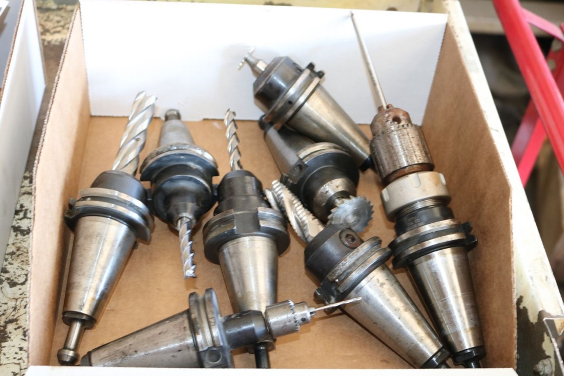 (8) CAT 40 Valentine and Others Jacob Style Borring Bar and Collet Holders