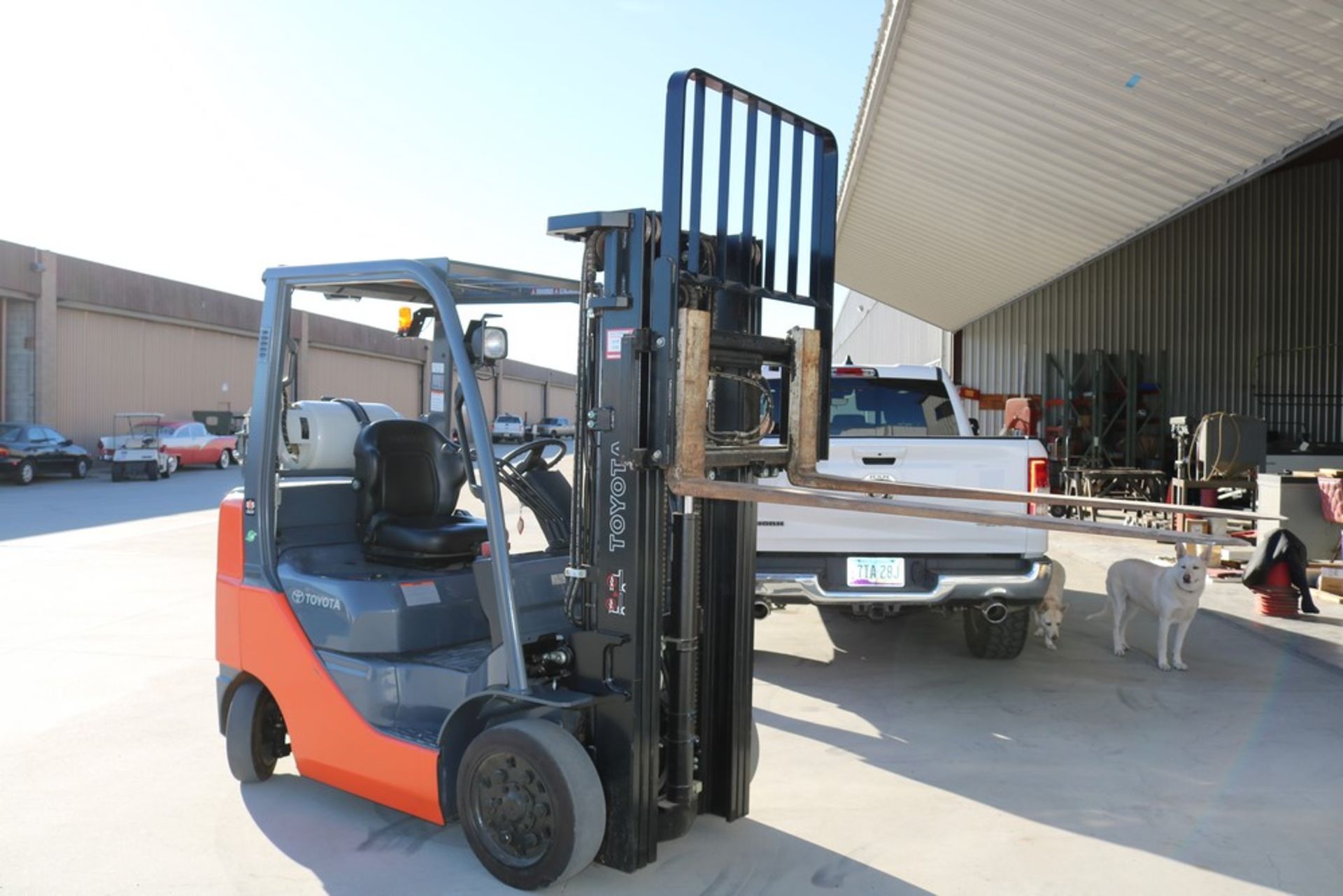 2016 Toyota Forklift Truck 4,500 lbs Capacity, 92 Hours, Side Shift, 5' Forks, Propane - Image 5 of 9