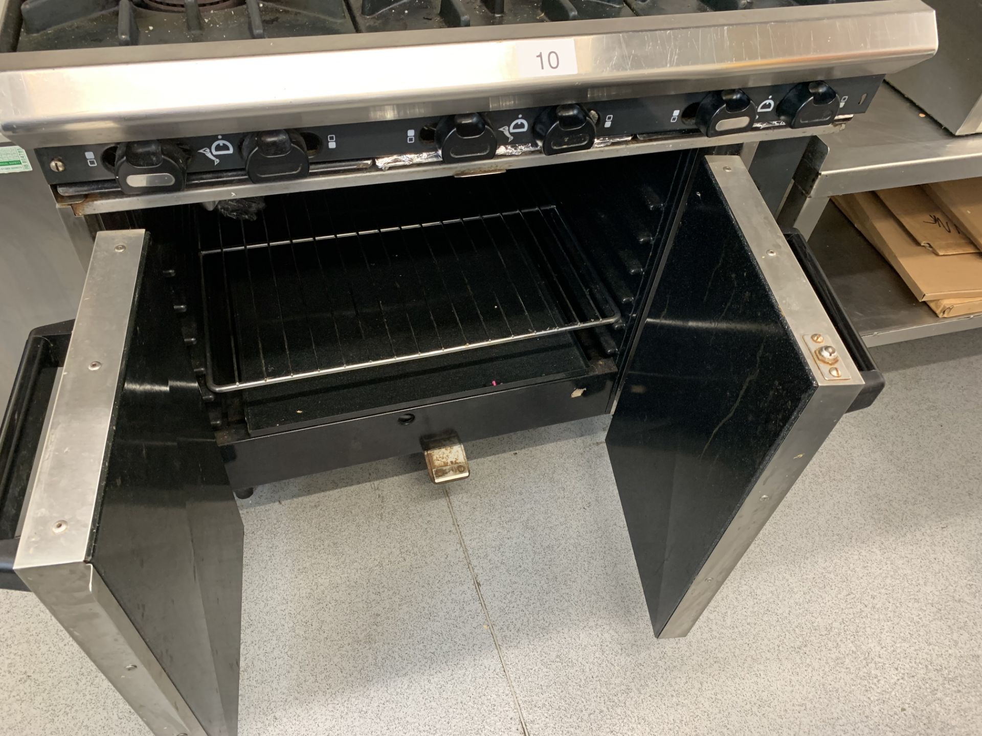 Blue Seal 6 Burner Gas Oven - Image 3 of 5