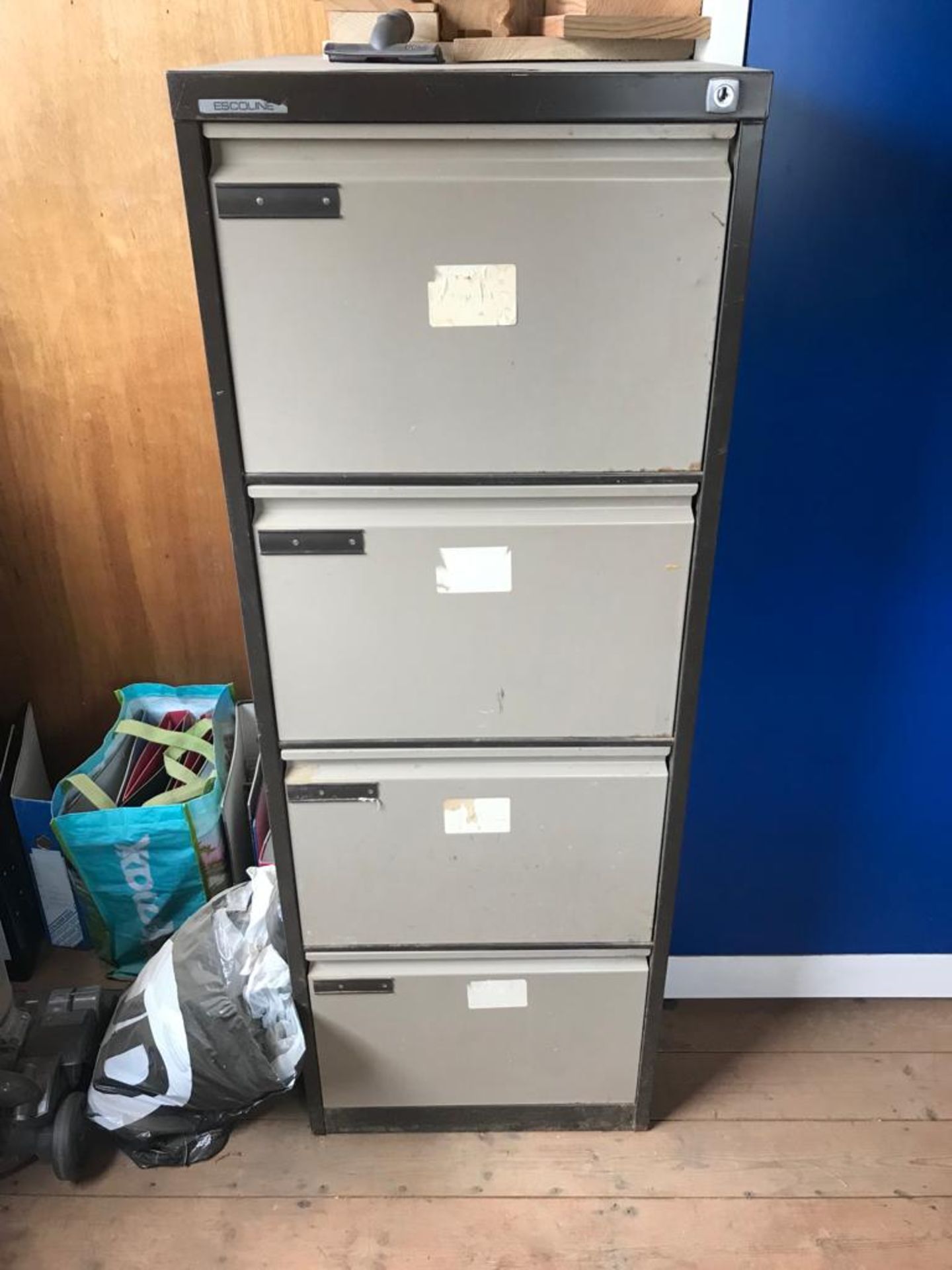 2 x 4 drawer filing cabinets