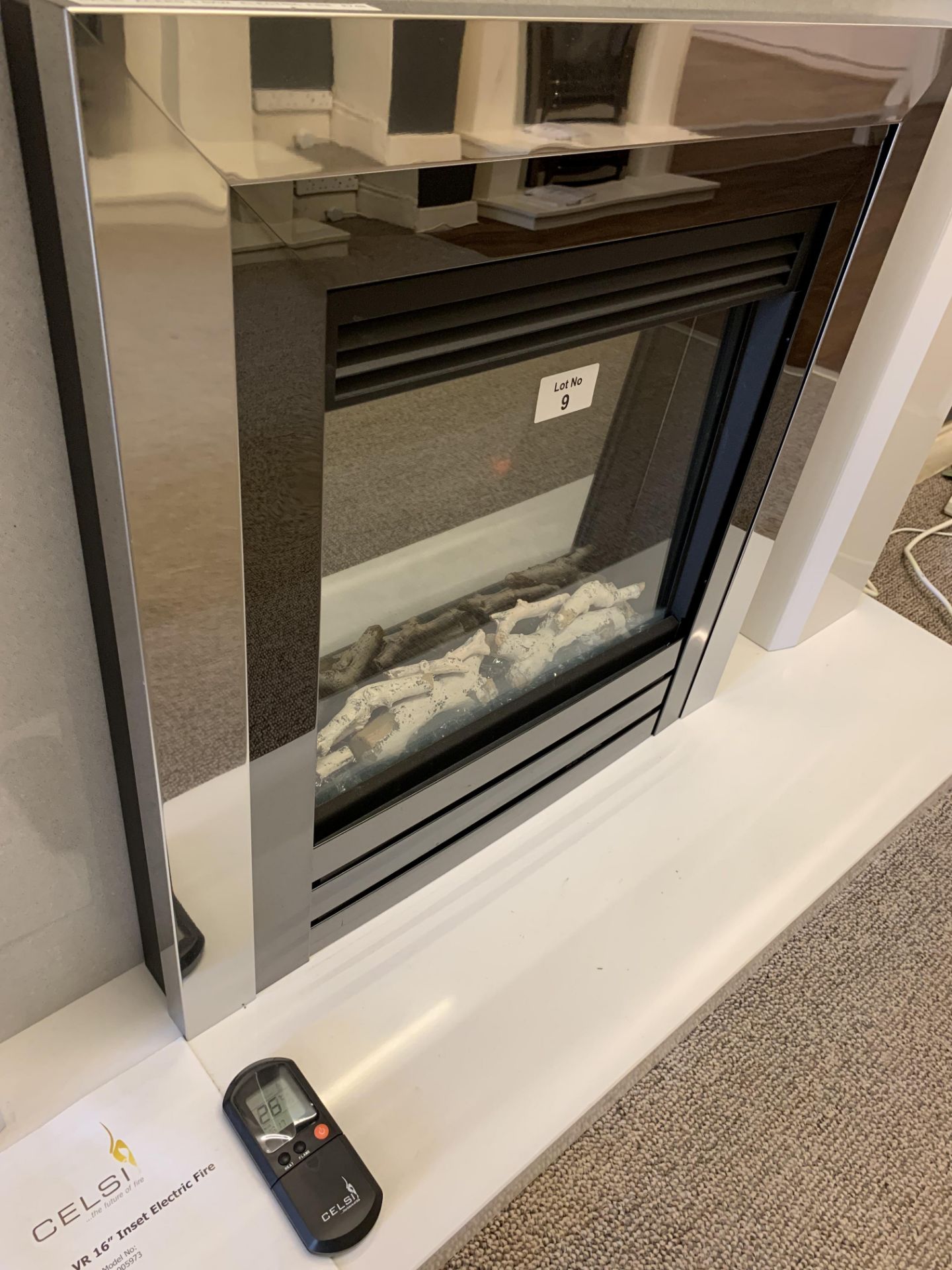 Celsi 1.5 kw VR 16" Inset electric fire - Image 2 of 3