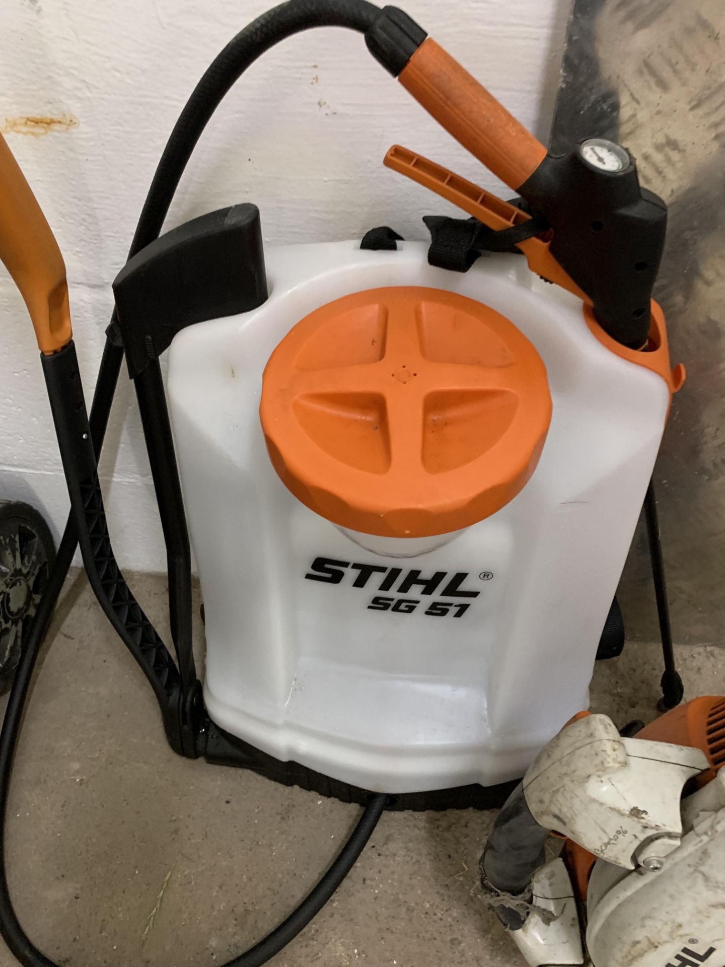 Stihl petrol leaf blower and backpack sprayer SG 51 - Image 3 of 3