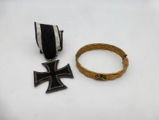 Eisernes Kreuz II. Klasse und patriotischer Armreif