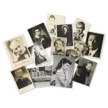 Prominente Autogramme Sammlung von ca. 1400 Orig.-Porträtfotografien, Fotopostkarten und