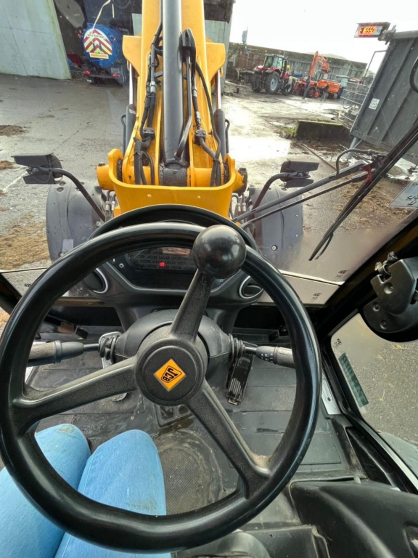 JCB AGRI TM 320s TELEHANDLER 2015 - Image 5 of 48