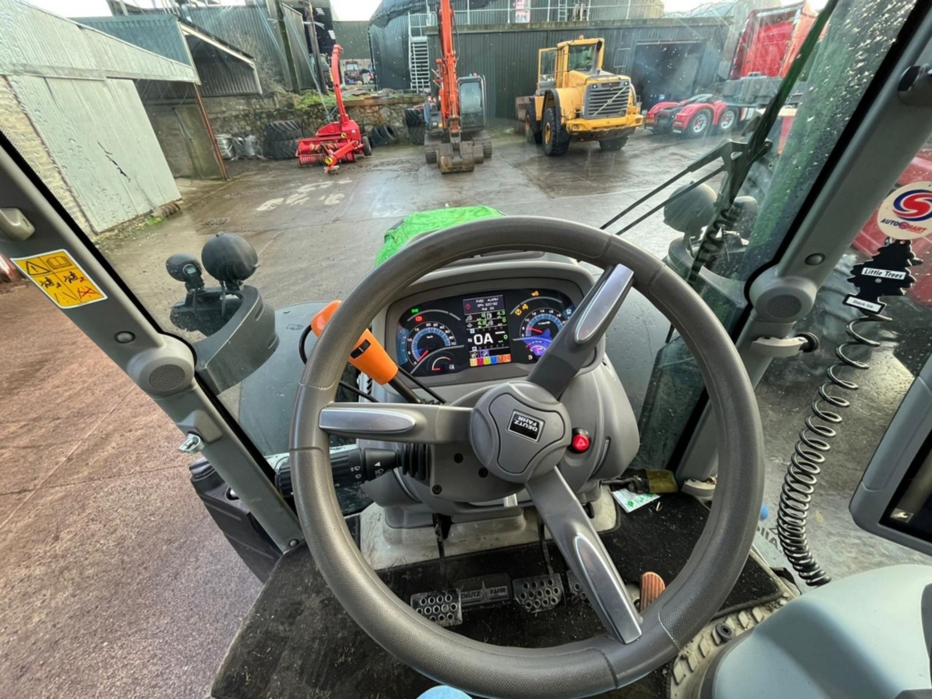 DEUTZ FAHR 6215 RC SHIFT TRACTOR 2020 - Image 8 of 79