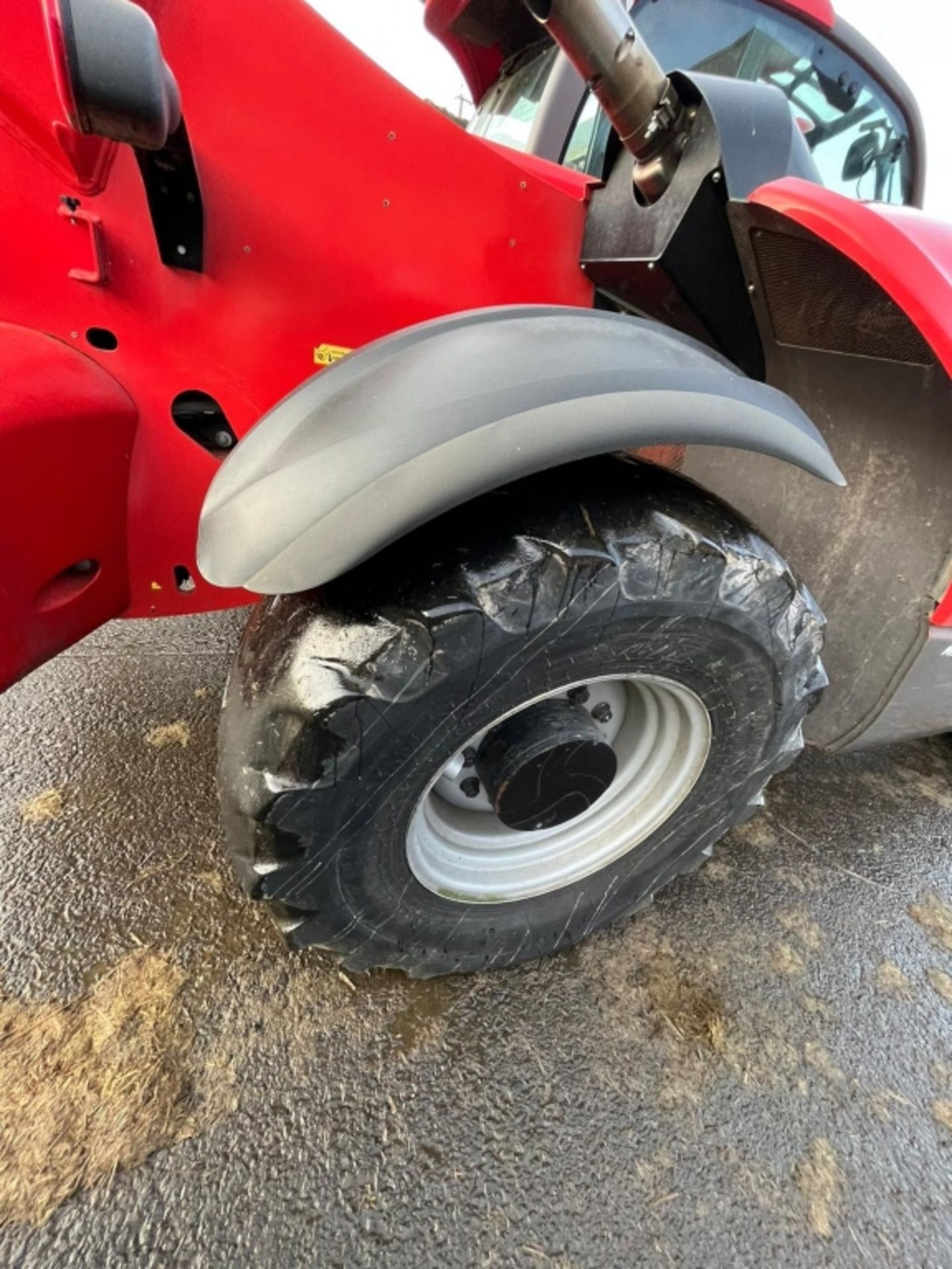 MANITOU ELITE TELEHANDLER 6 TON LIFT 2017 - Image 14 of 44