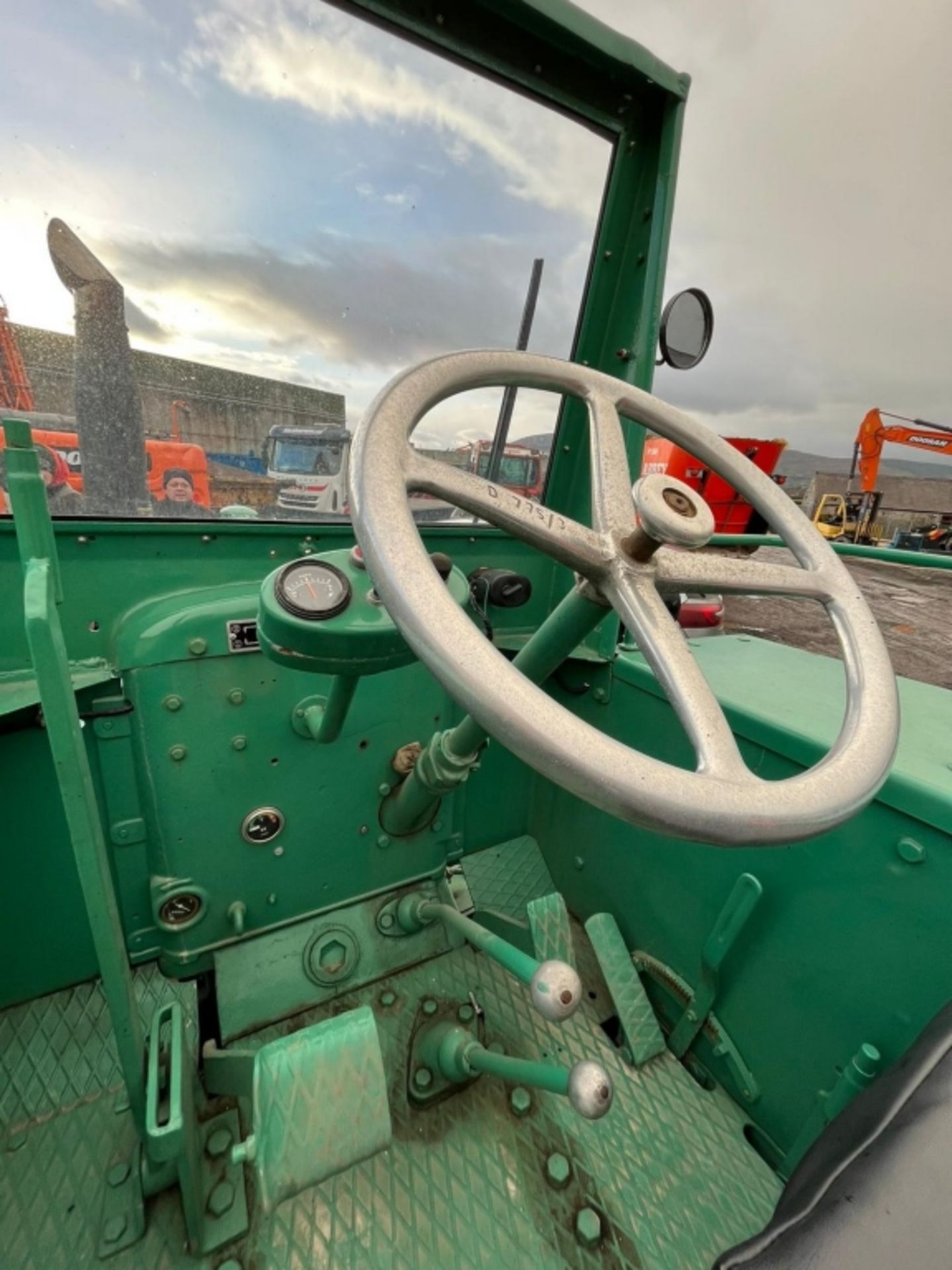 VINTAGE TRACTOR URSUS - Image 13 of 35