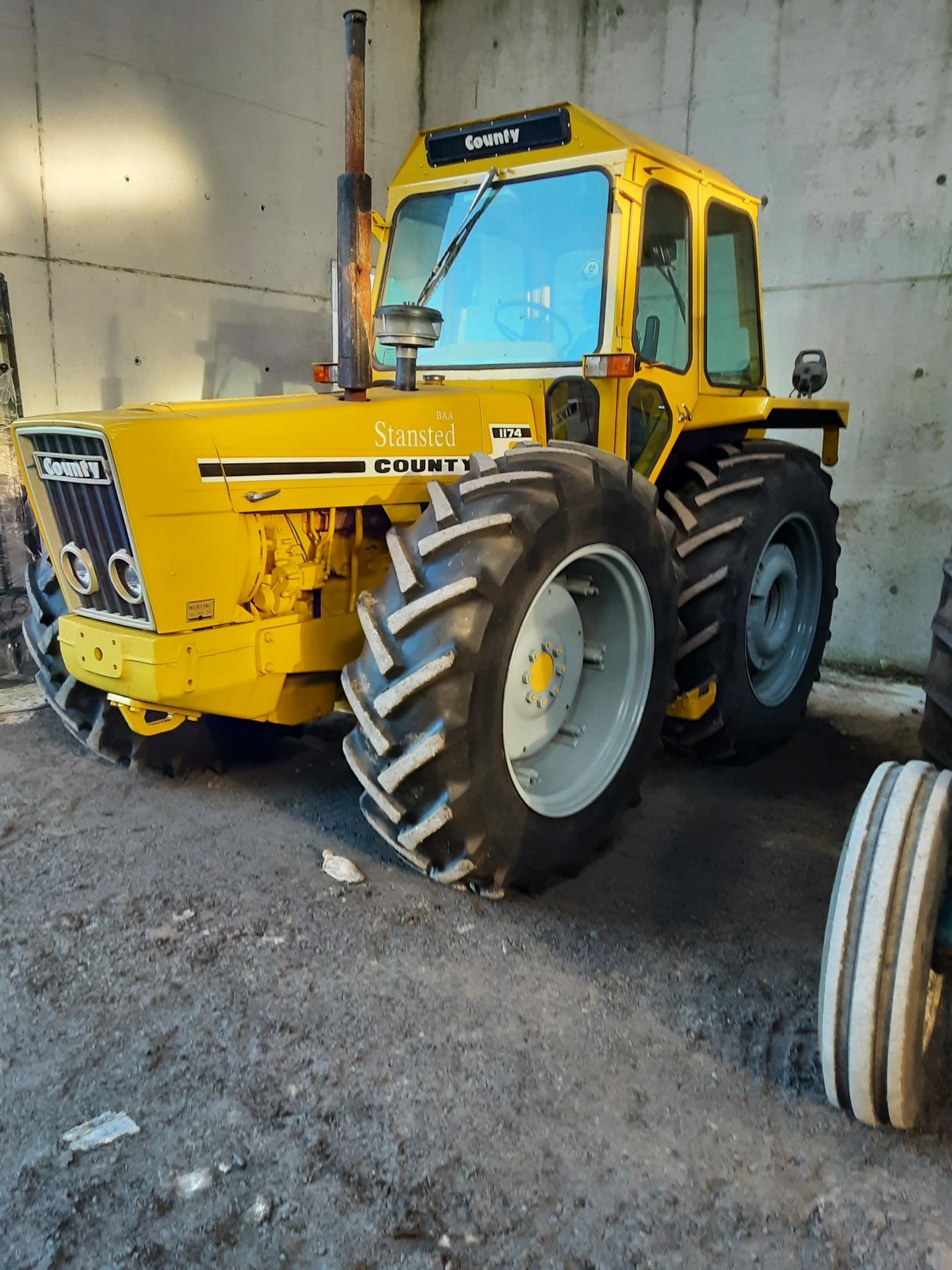 VINTAGE TRACTOR COUNTY STANSTEAD 1175 - Image 38 of 45