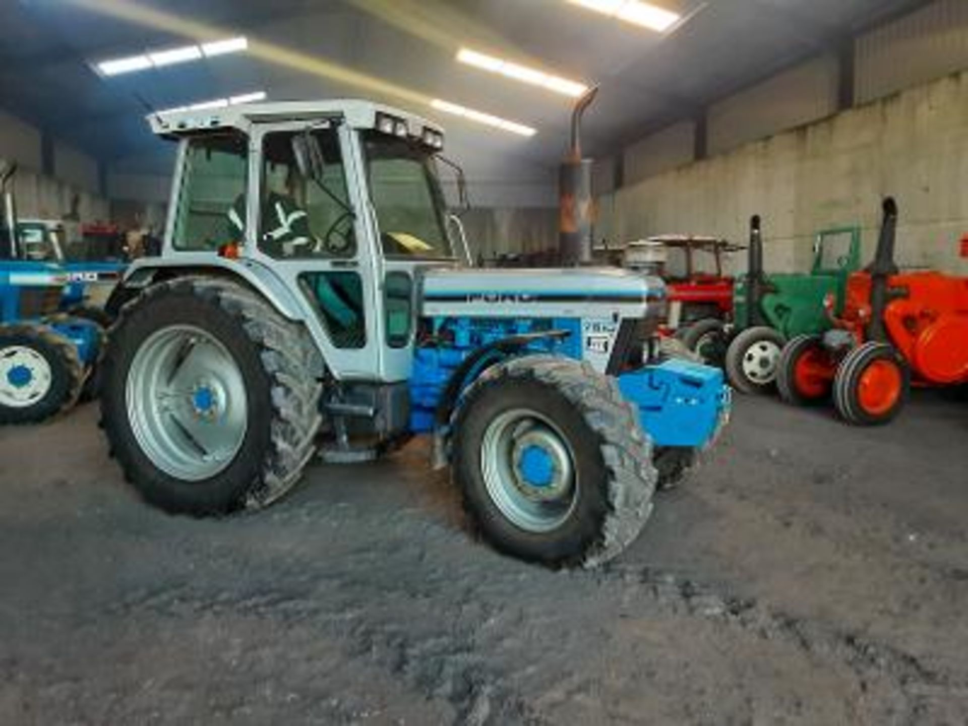 FORD 7810 TRACTOR - Image 34 of 34