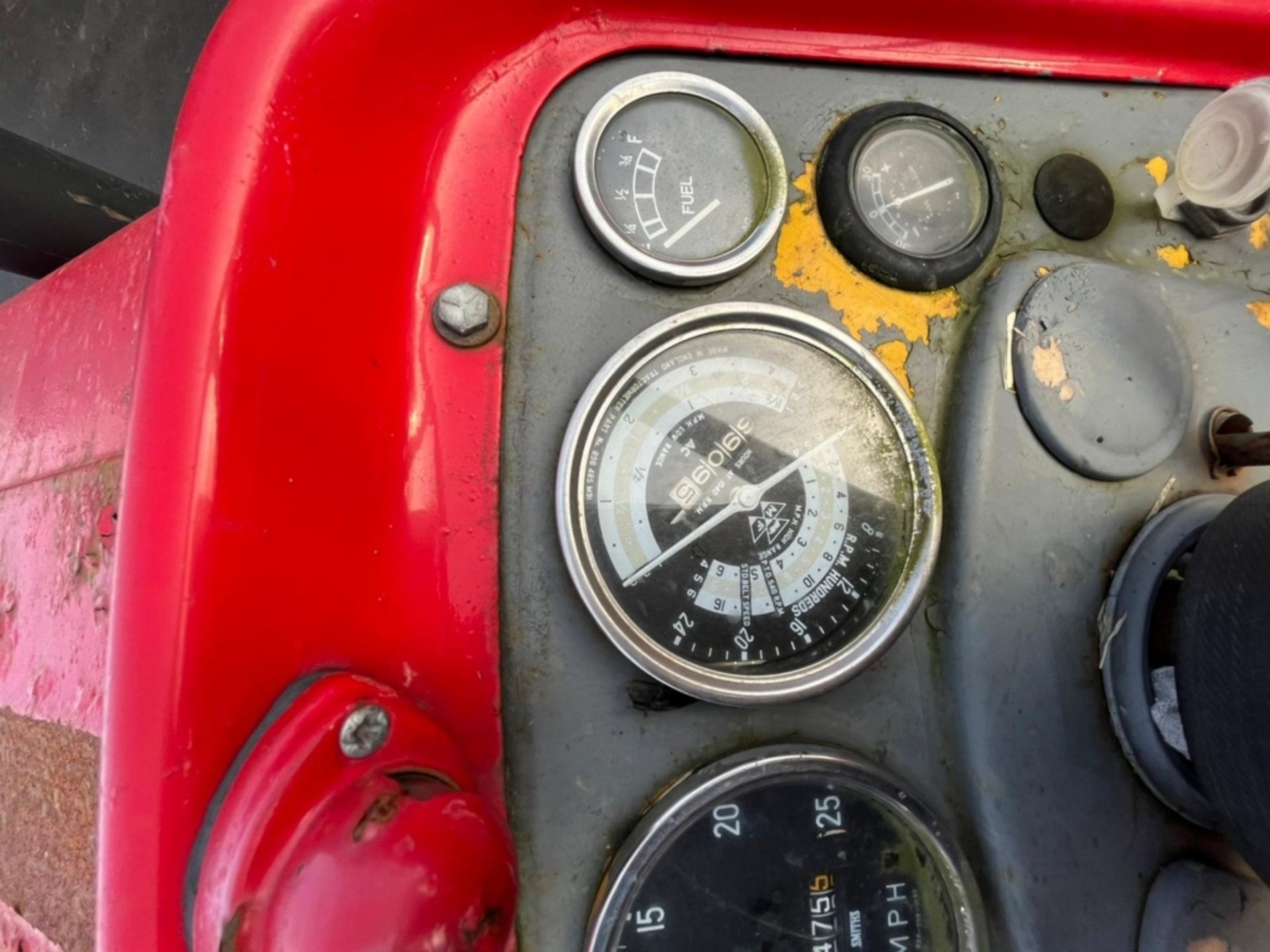 MASSEY FERGUSON 165 1977 - Image 8 of 33