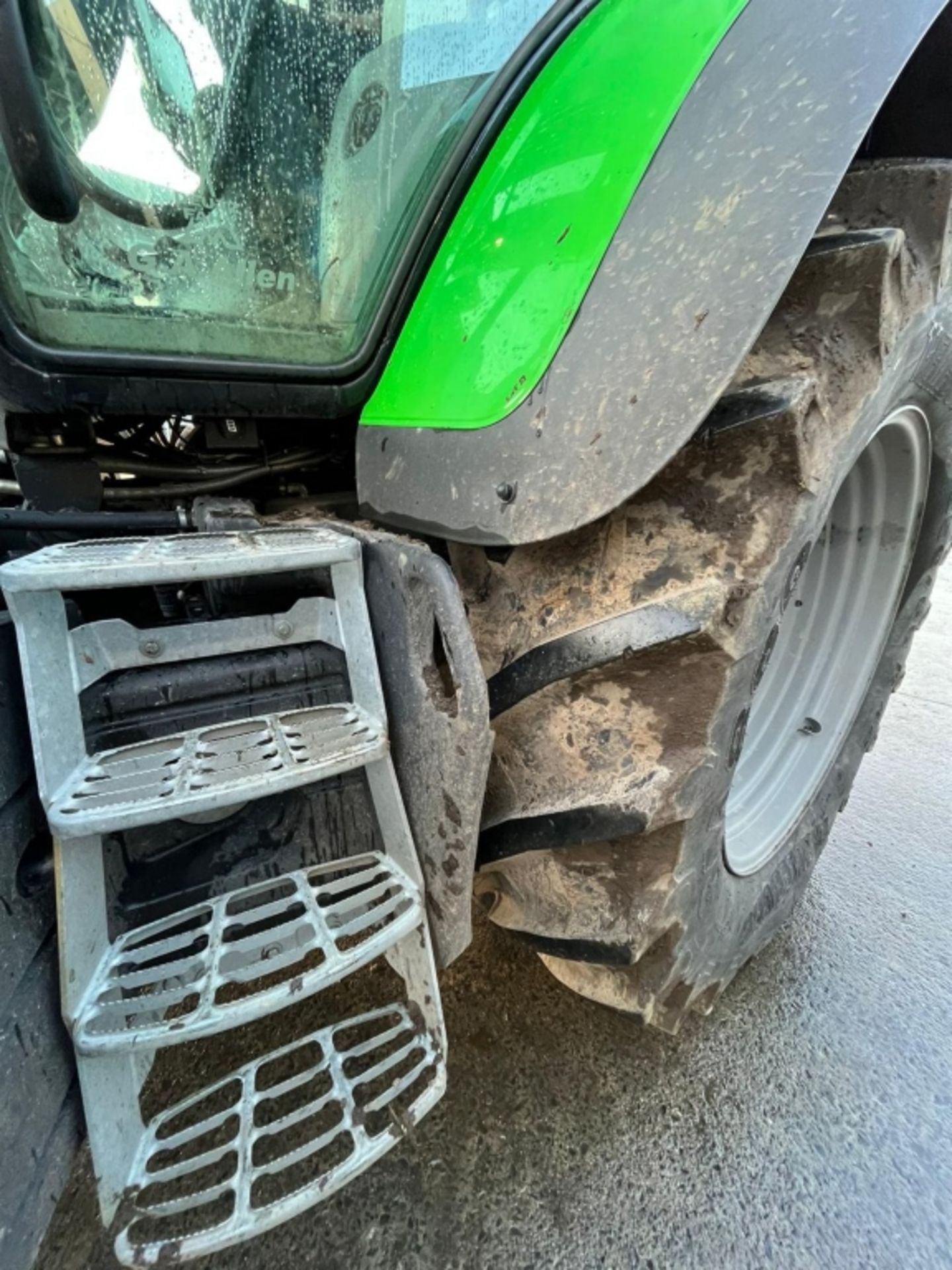 DEUTZ FAHR 6215 RC SHIFT TRACTOR 2020 - Image 45 of 79