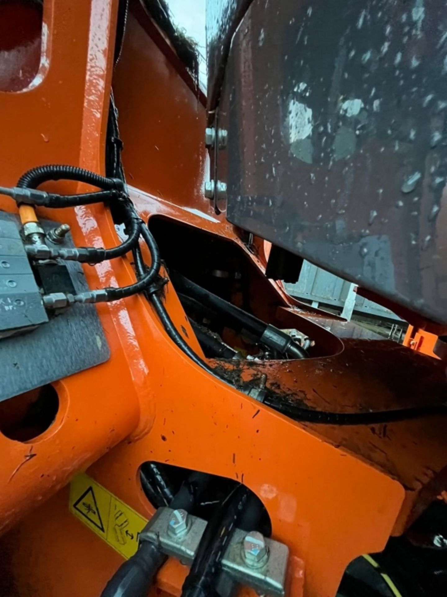 HITACHI LOADING SHOVEL 2W180 2019 - Image 12 of 28