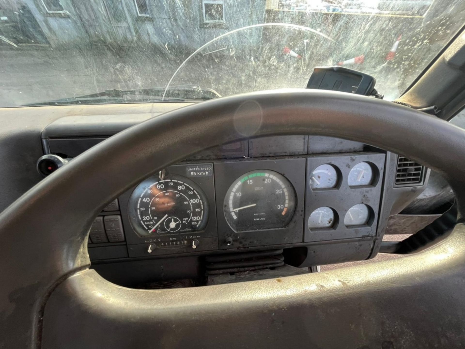 IVECO CURSOR EURO TECH 2002 - Image 24 of 36