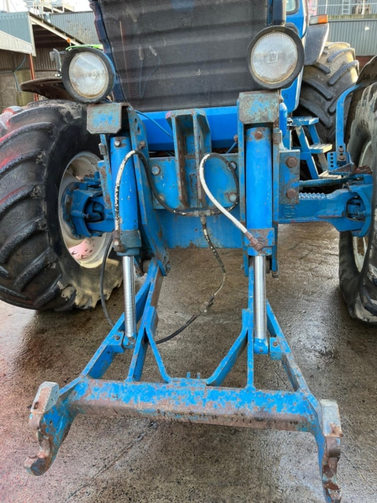 FORD 8730 POWERSHIFT TRACTOR - Image 17 of 36