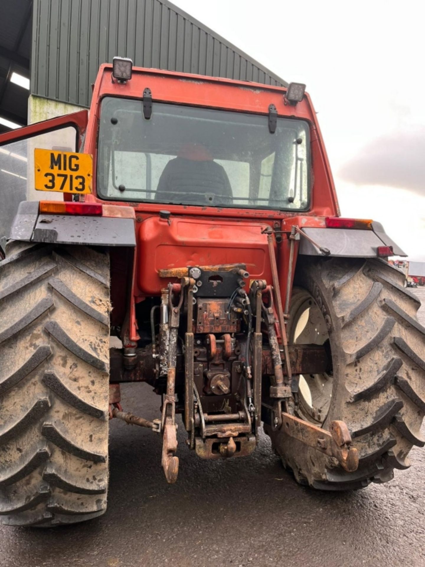 NEW HOLLAND 110- 90- TRACTOR 1990 - Image 9 of 14