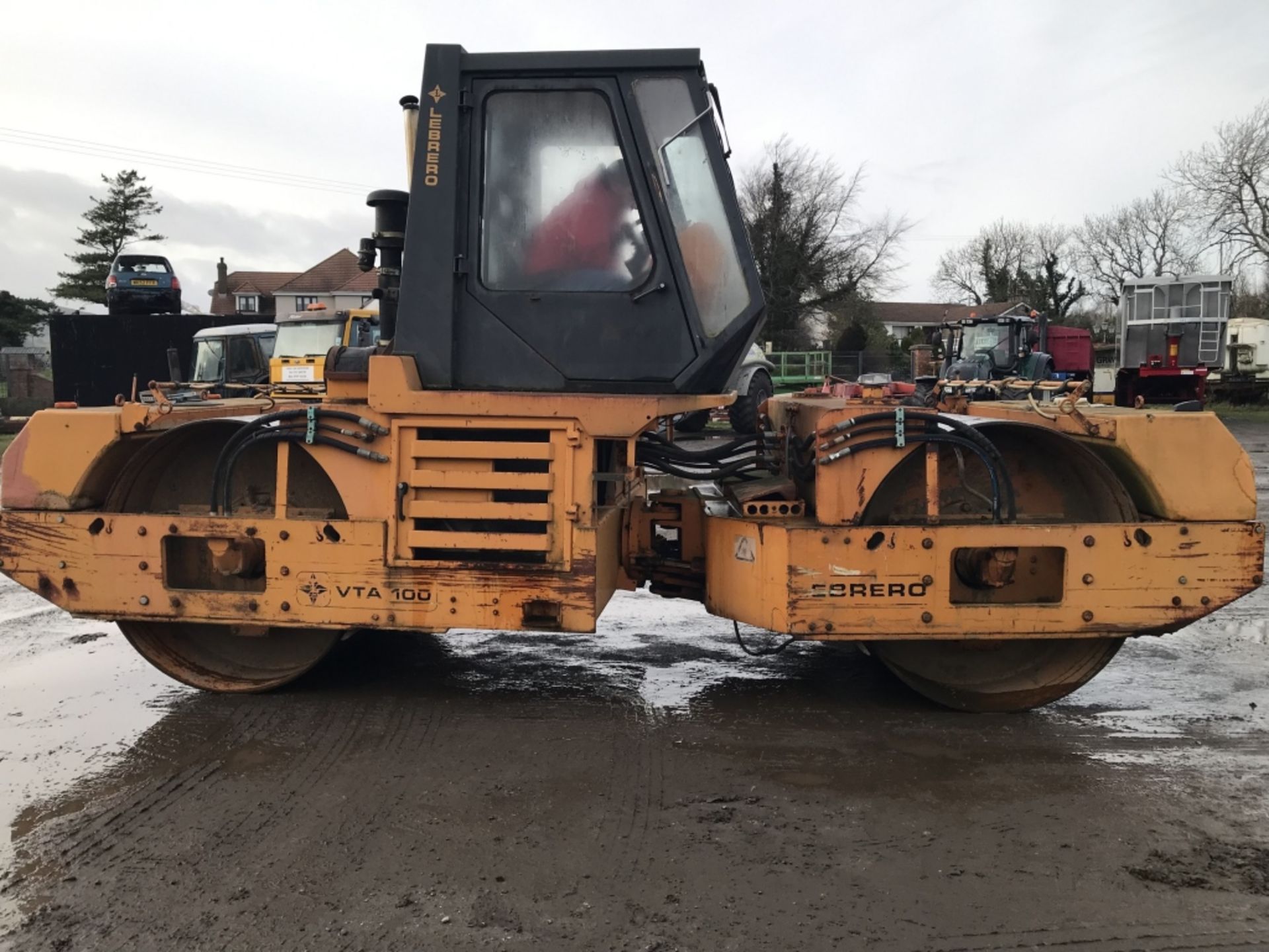 LEBRERO TWIN DRUM ROAD ROLLER - Image 11 of 12