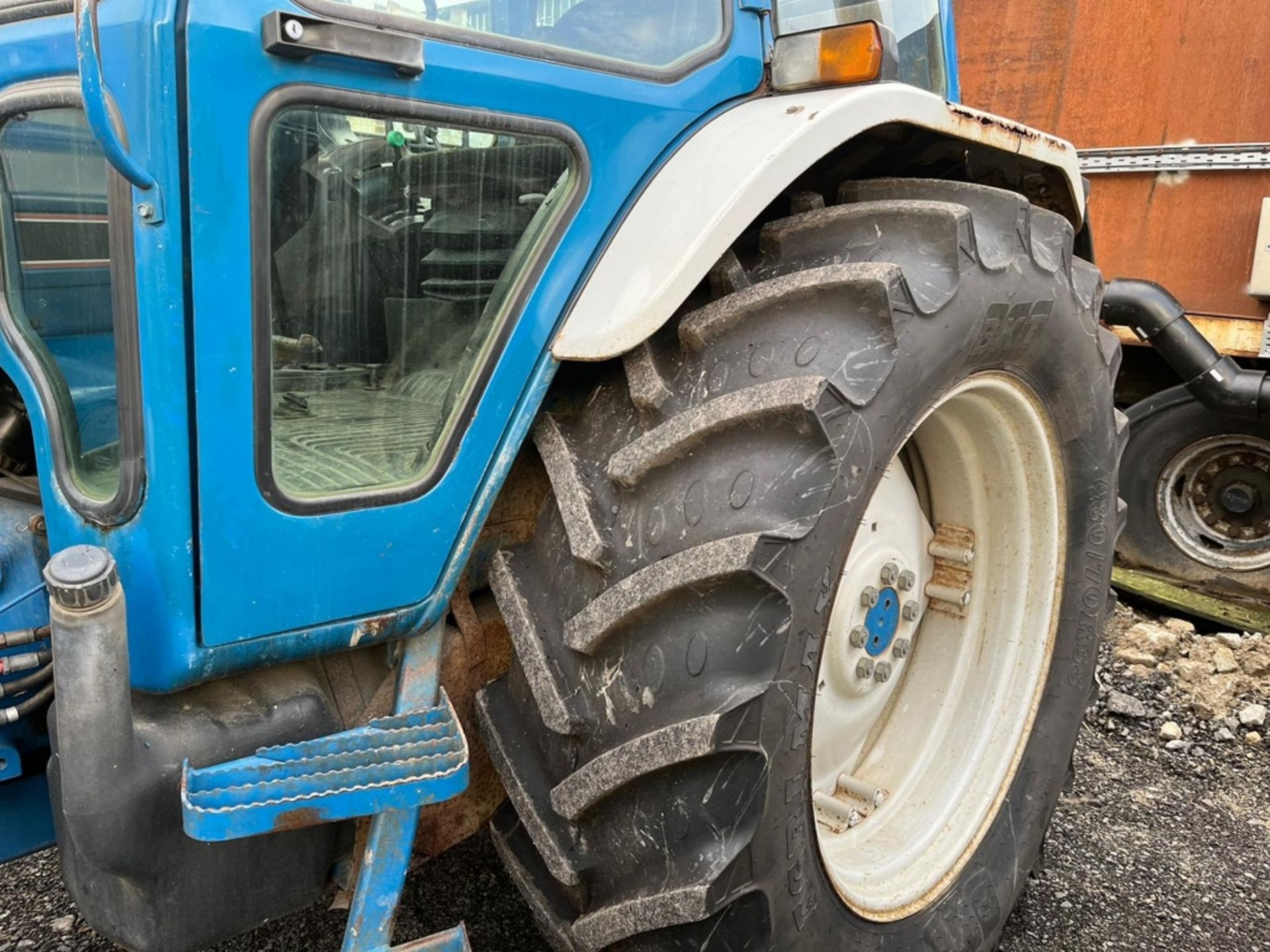 VINTAGE TRACTOR FORD 7810 - Image 6 of 18