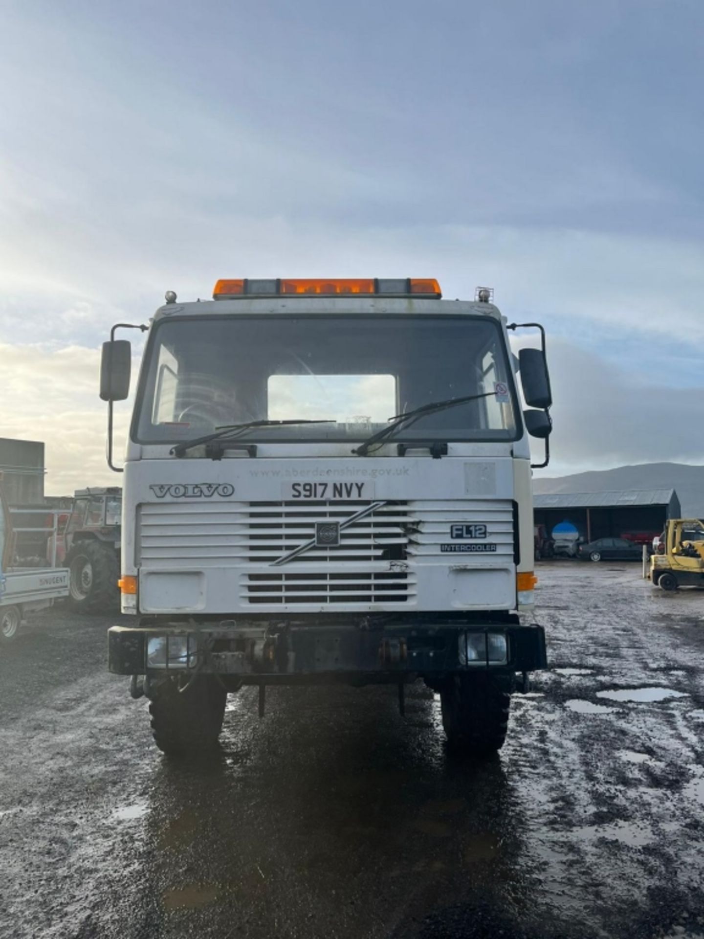 VOLVO FL12 6X6 TIPPER - Image 23 of 25