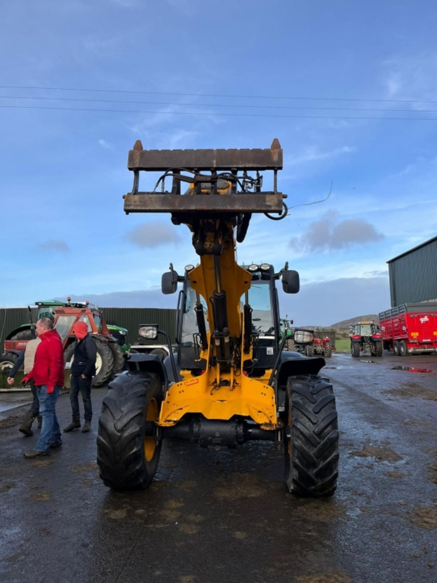 JCB AGRI TM 320s TELEHANDLER 2015 - Image 32 of 48