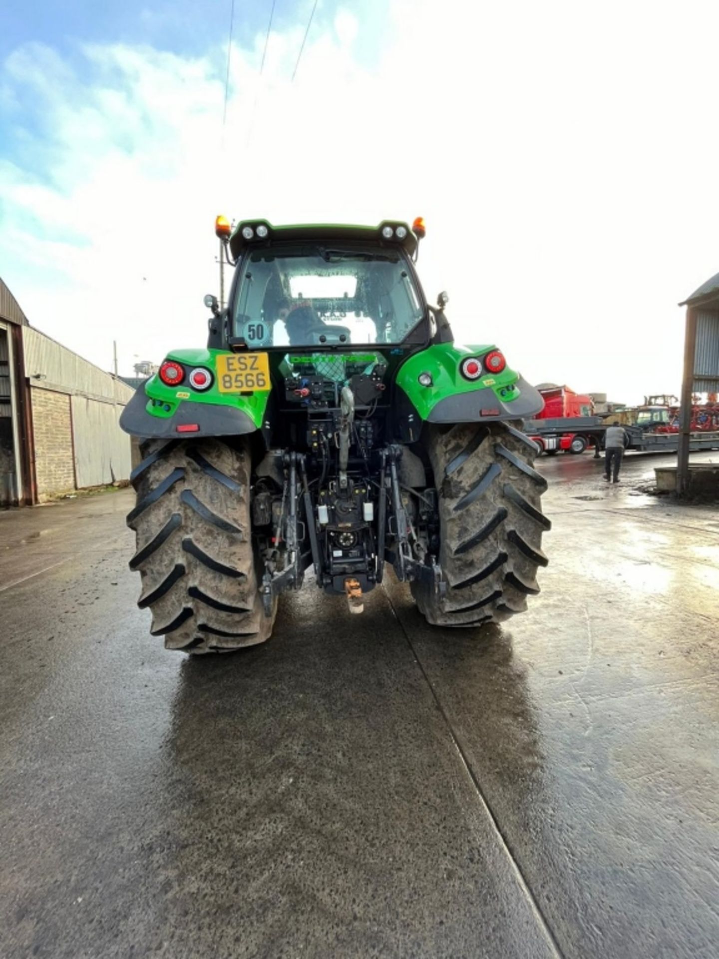 DEUTZ FAHR 6215 RC SHIFT TRACTOR 2020 - Bild 35 aus 79