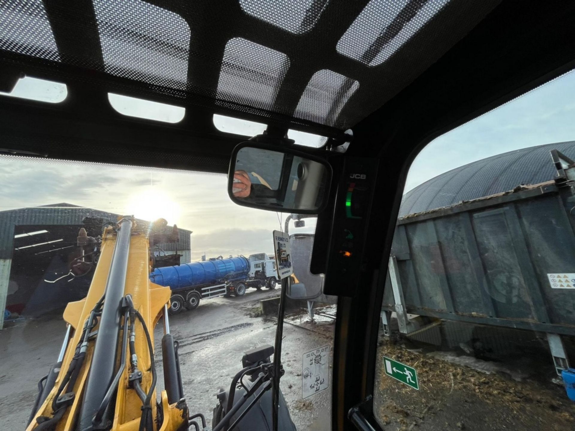 JCB AGRI TM 320s TELEHANDLER 2015 - Image 6 of 48