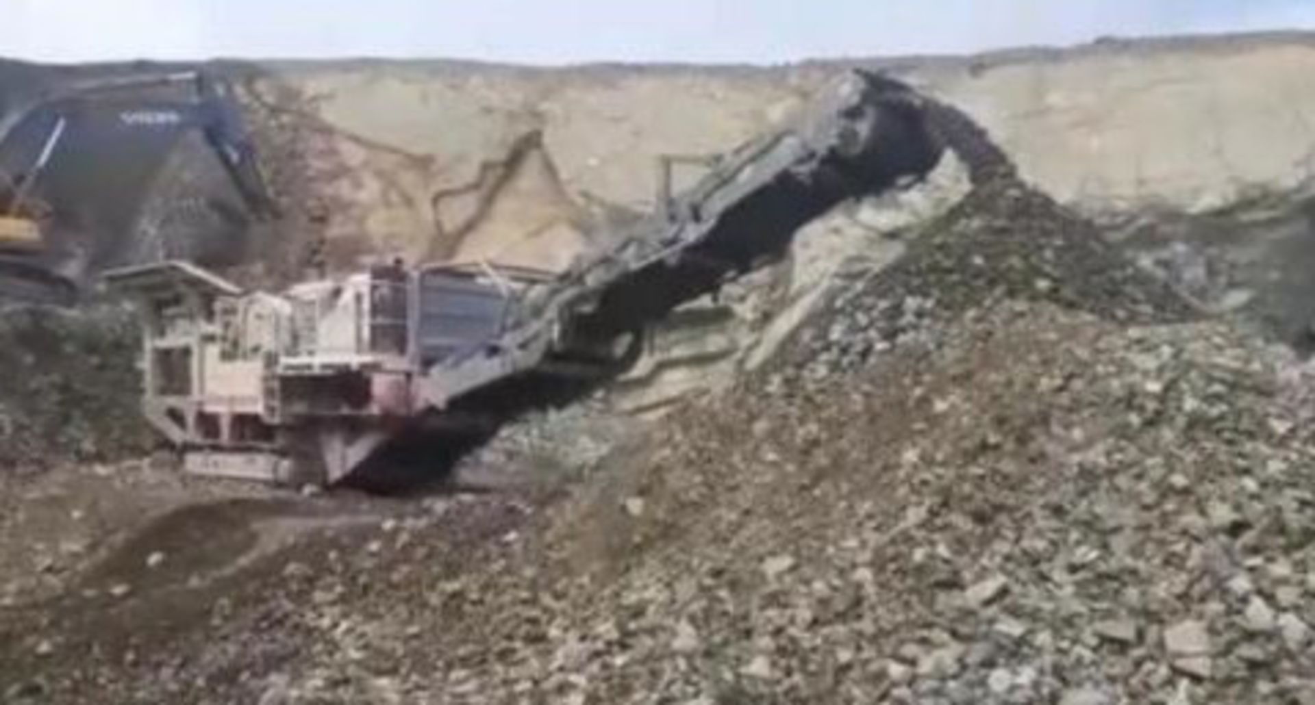 METSO STONE CRUSHER - Image 4 of 4