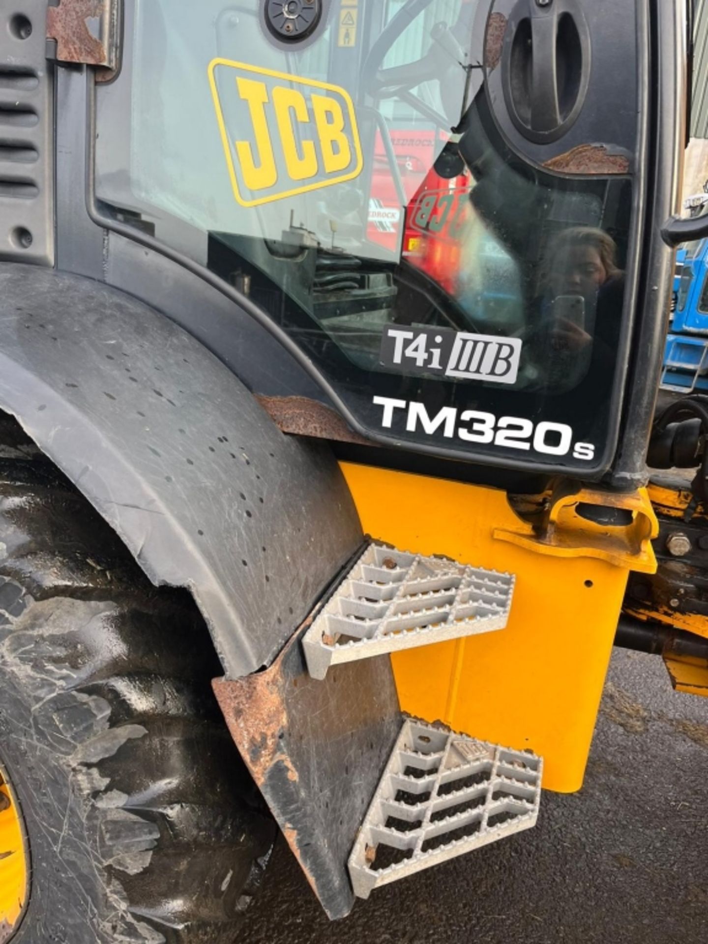 JCB AGRI TM 320s TELEHANDLER 2015 - Image 8 of 48