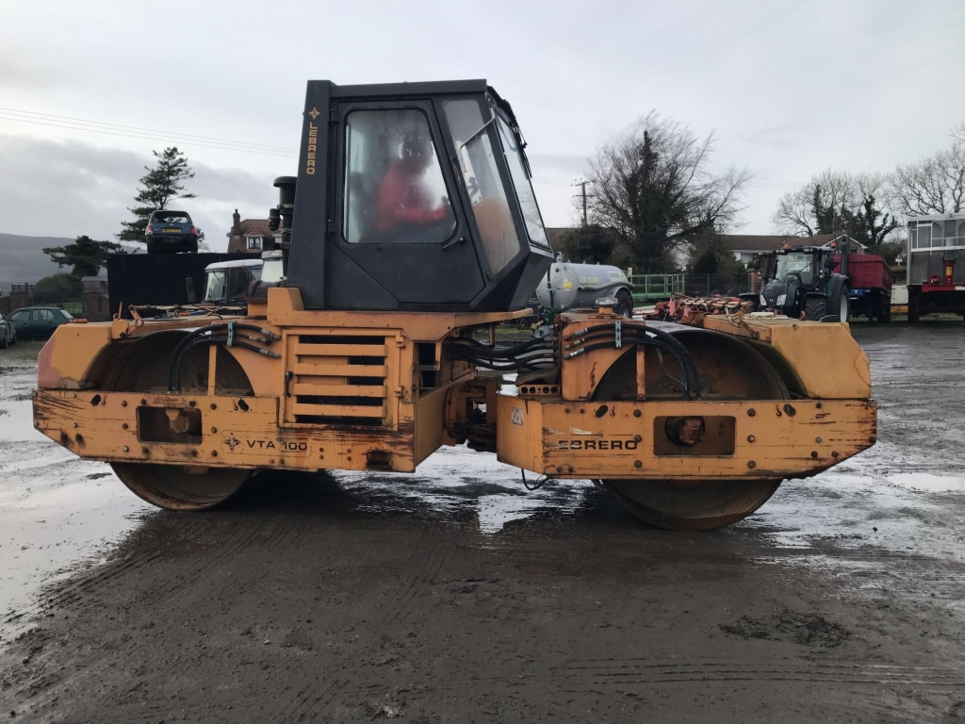 LEBRERO TWIN DRUM ROAD ROLLER - Image 2 of 12