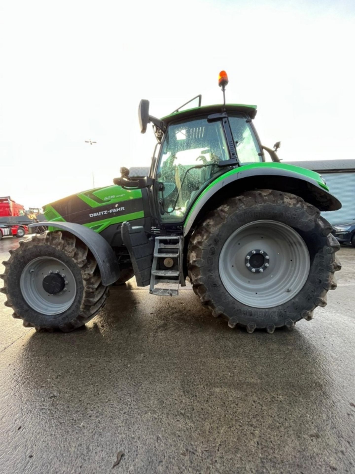 DEUTZ FAHR 6215 RC SHIFT TRACTOR 2020