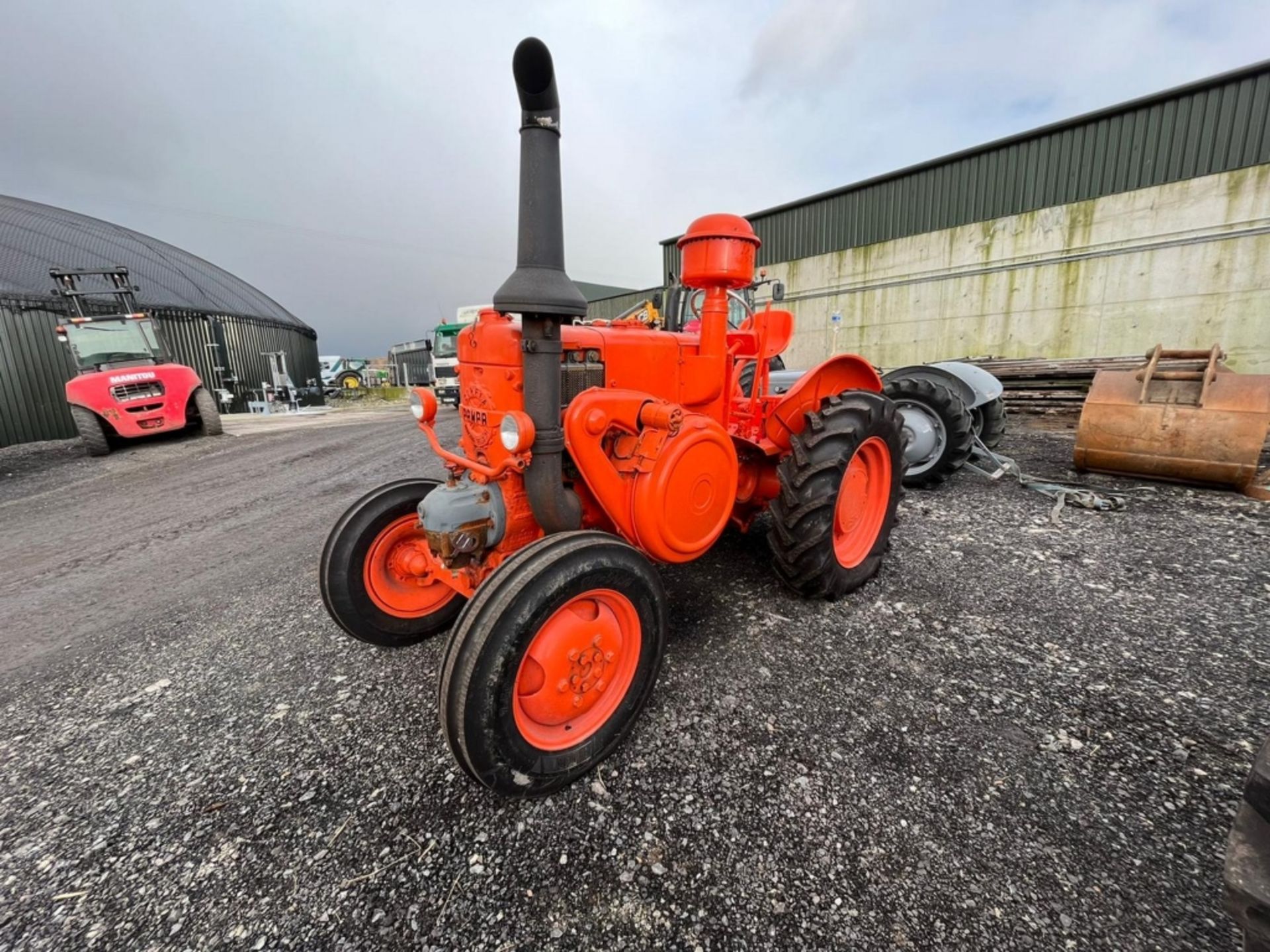 VINTAGE TRACTOR DINFIO PAMPA - Image 10 of 29