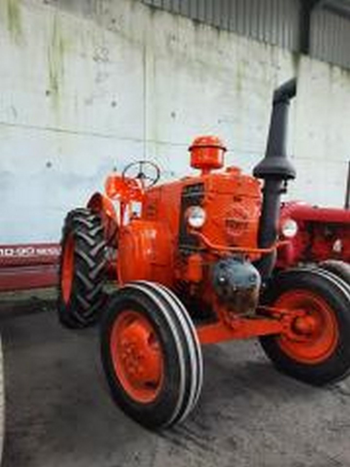 VINTAGE TRACTOR DINFIO PAMPA - Image 2 of 29