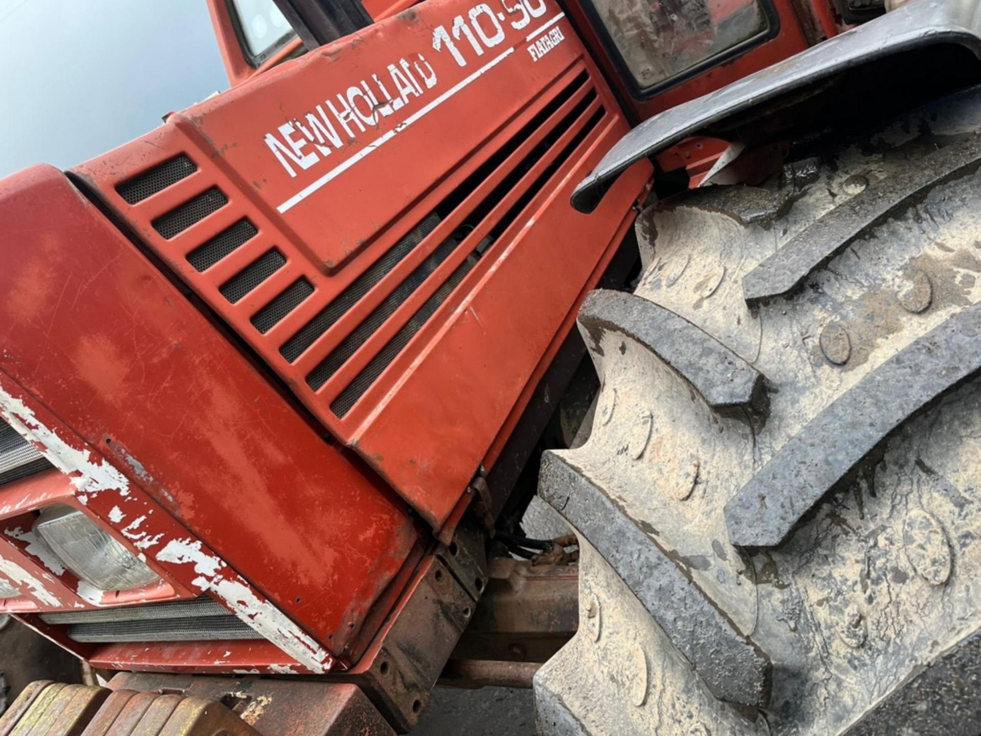 NEW HOLLAND 110- 90- TRACTOR 1990 - Image 11 of 14