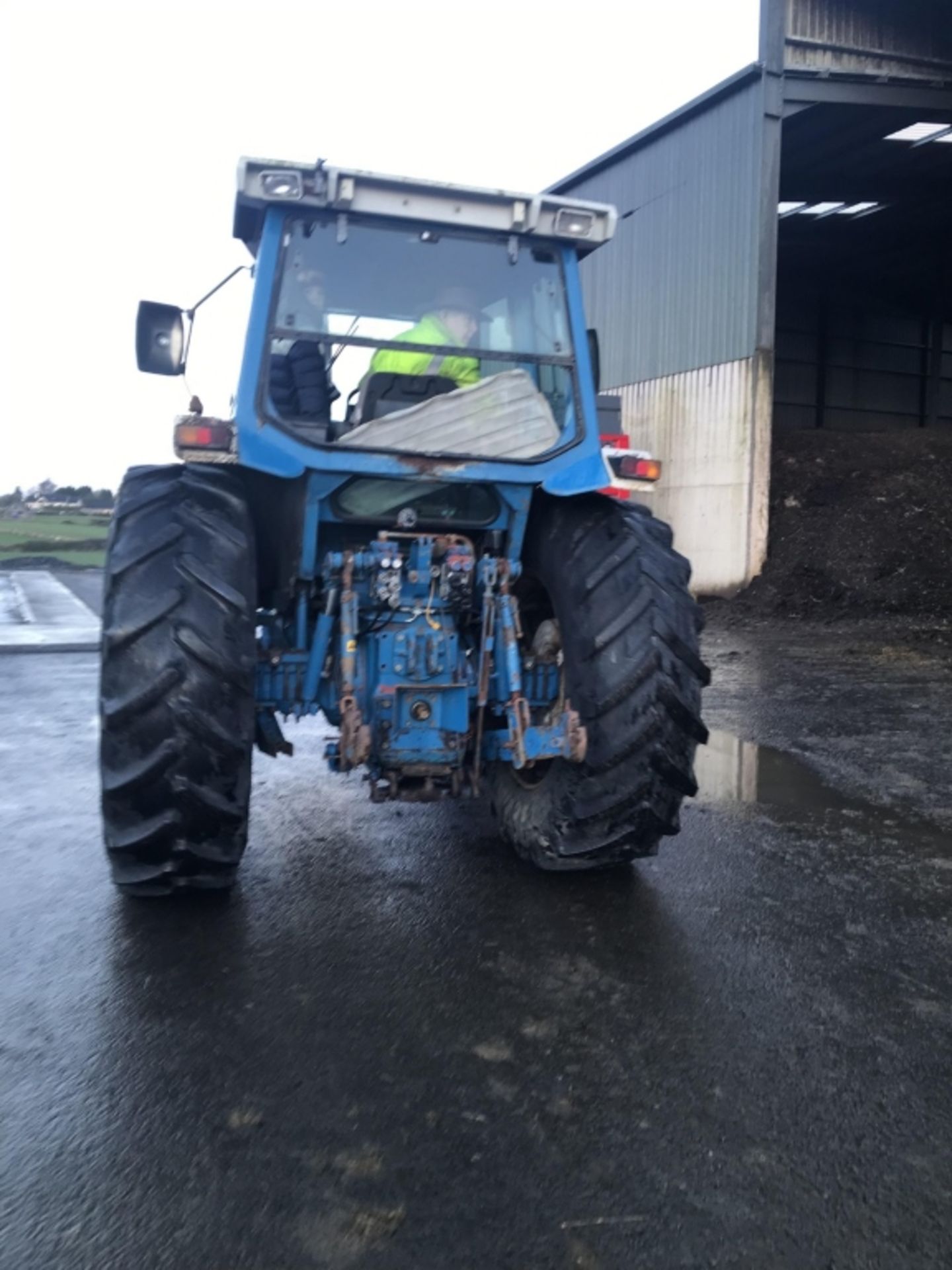 FORD TW25 TRACTOR - Image 3 of 14