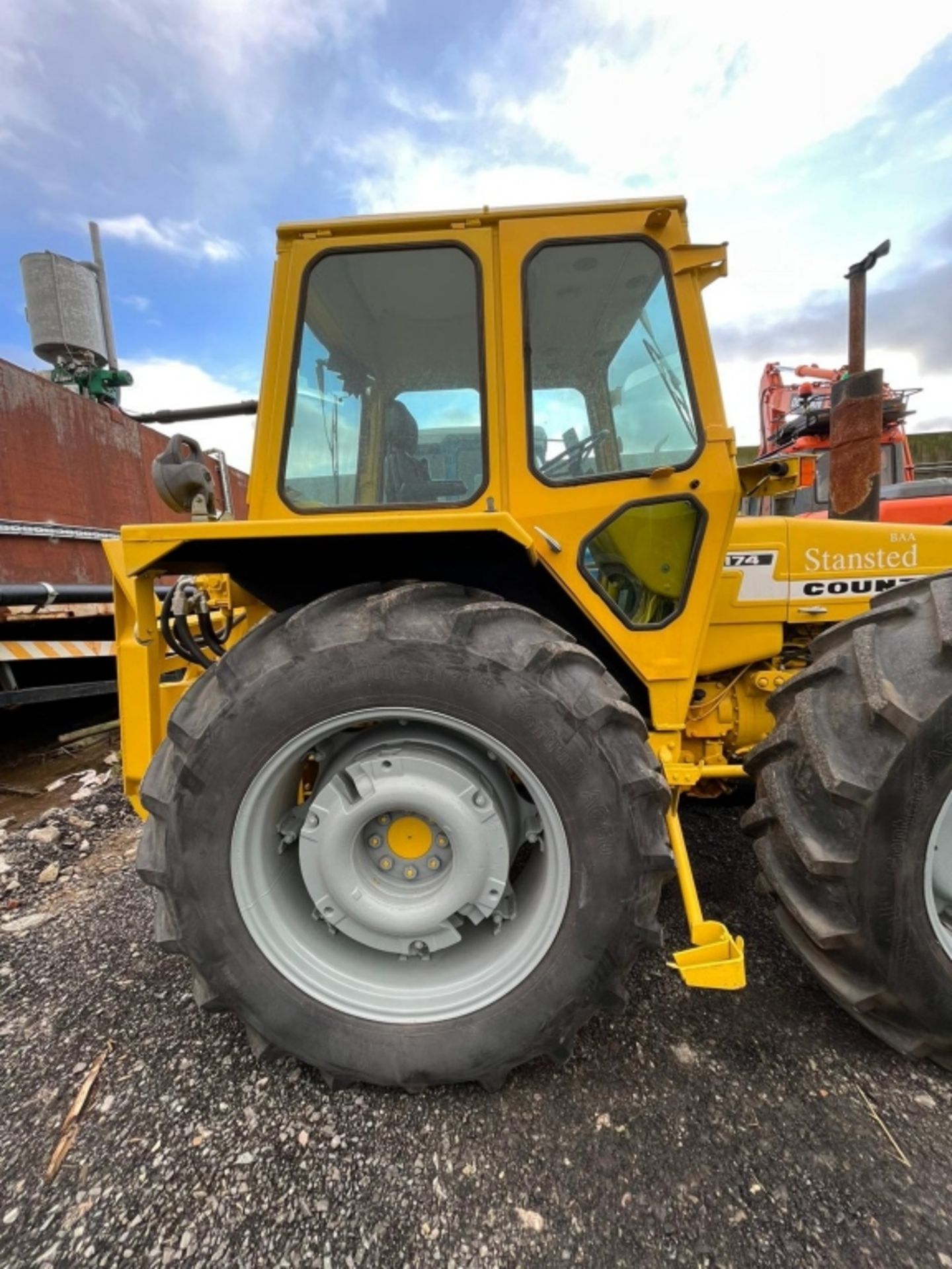 VINTAGE TRACTOR COUNTY STANSTEAD 1175 - Image 23 of 45