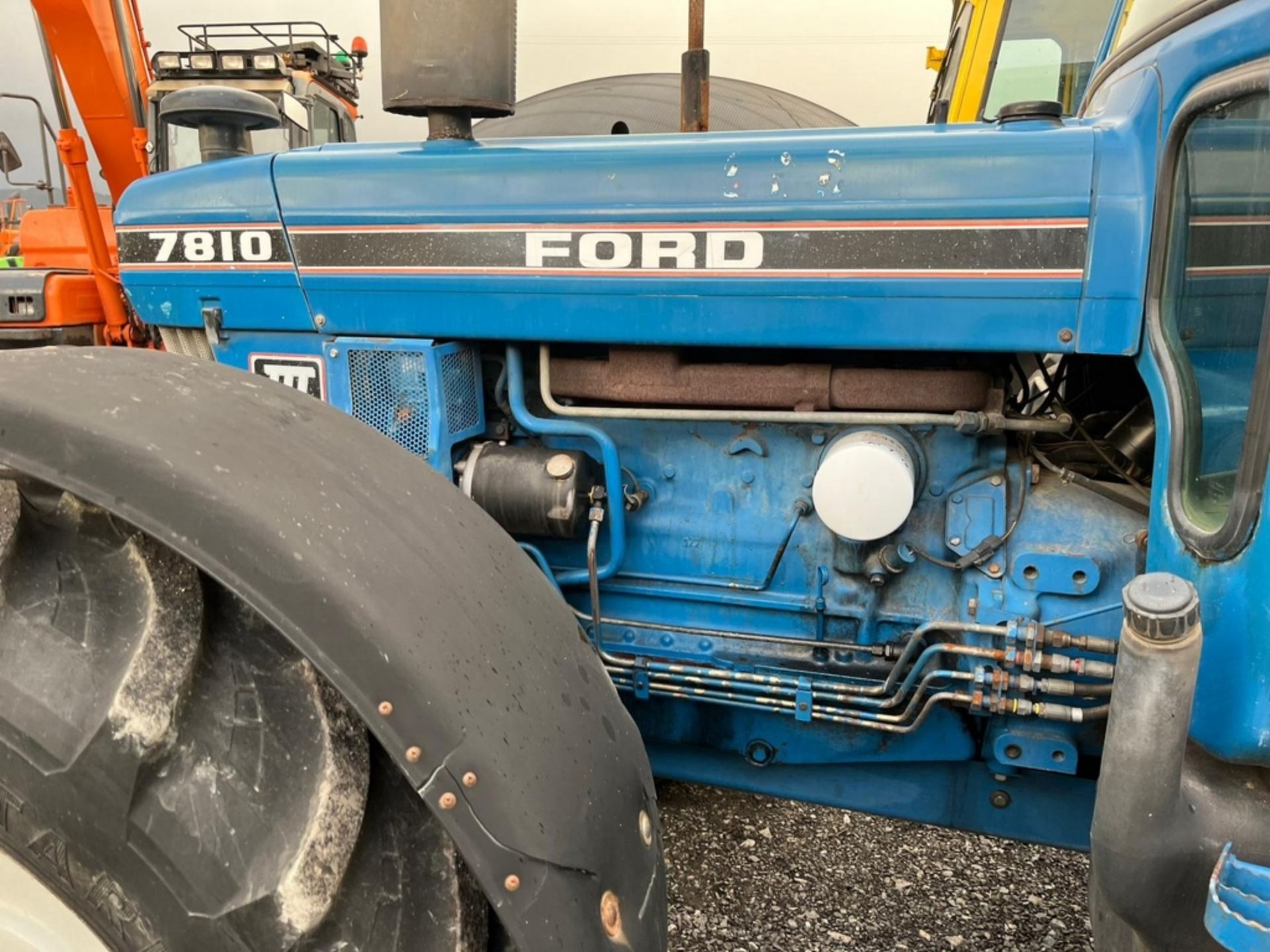 VINTAGE TRACTOR FORD 7810 - Image 17 of 18