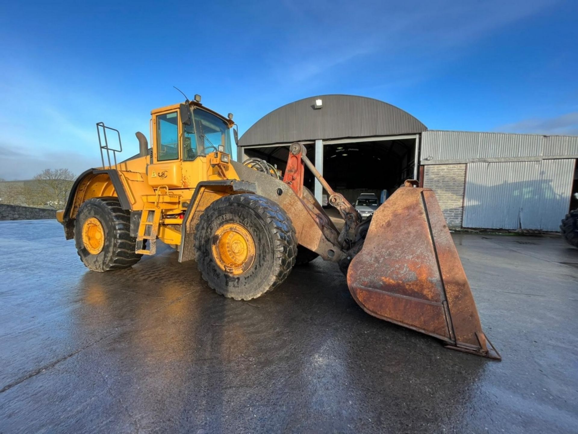 VOLVO L18OE 2007 LOADING SHOVEL