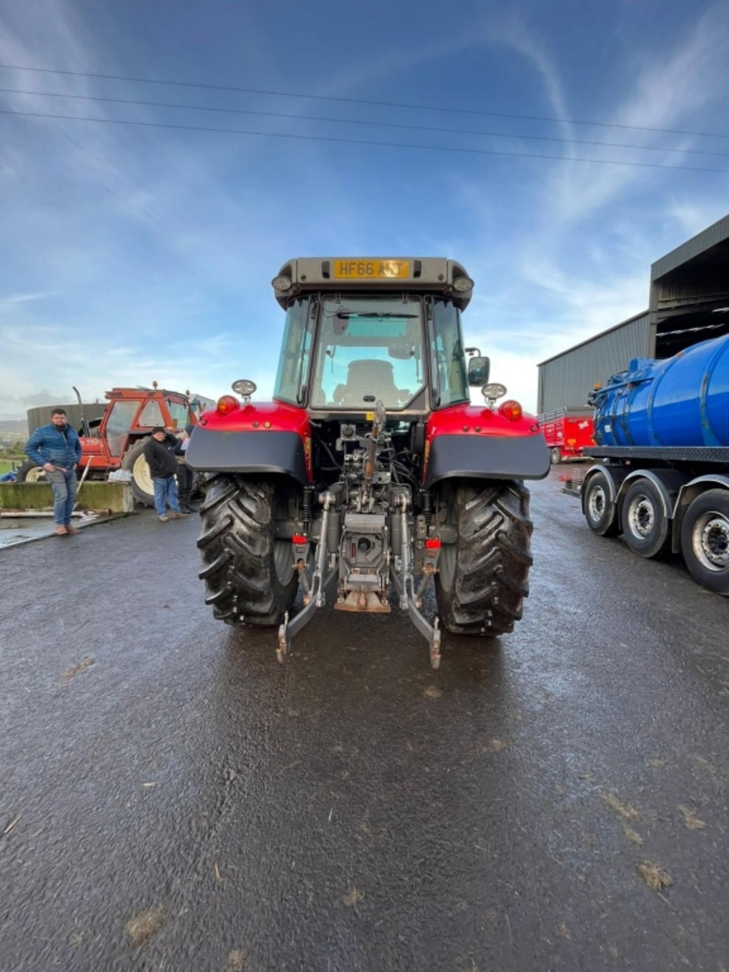 MF 5610 DYNA 4 TRACTOR 2017 - Image 13 of 28