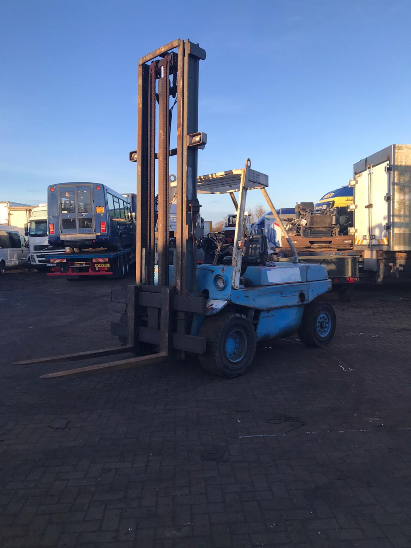 5 ton linde forklift - Image 2 of 5