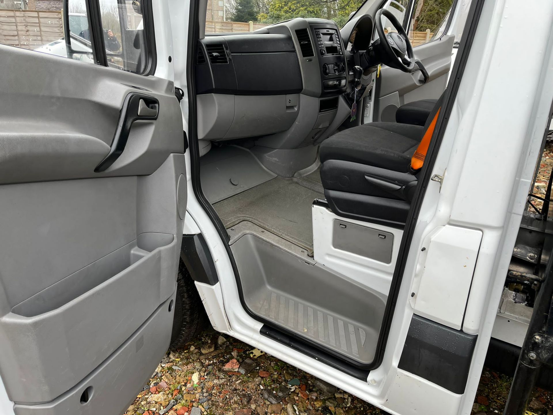 2015 65REG MERCEDS TIPPER - Image 8 of 11