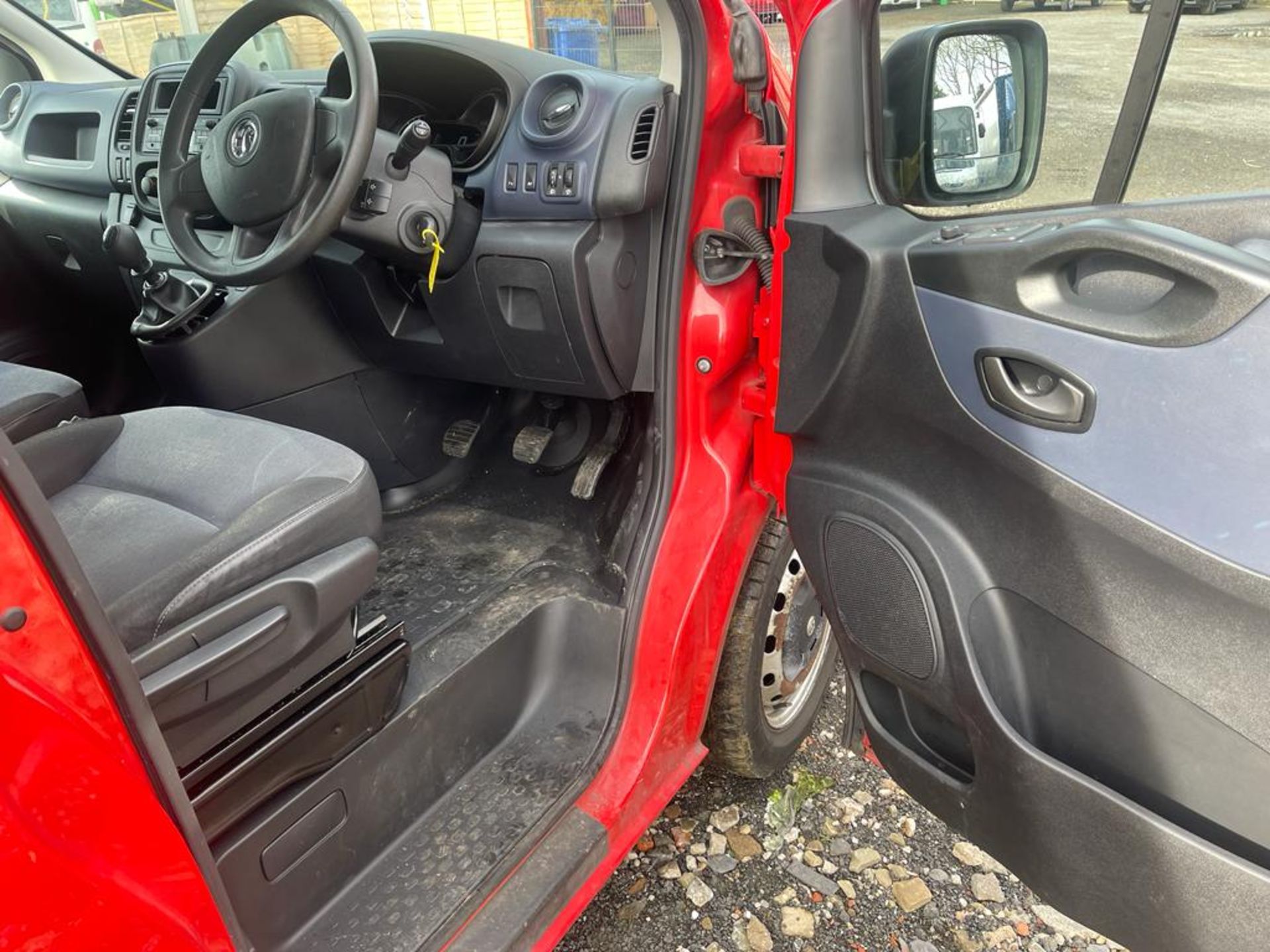 Vauxhall vivaro L1H1 2018 - Image 6 of 18