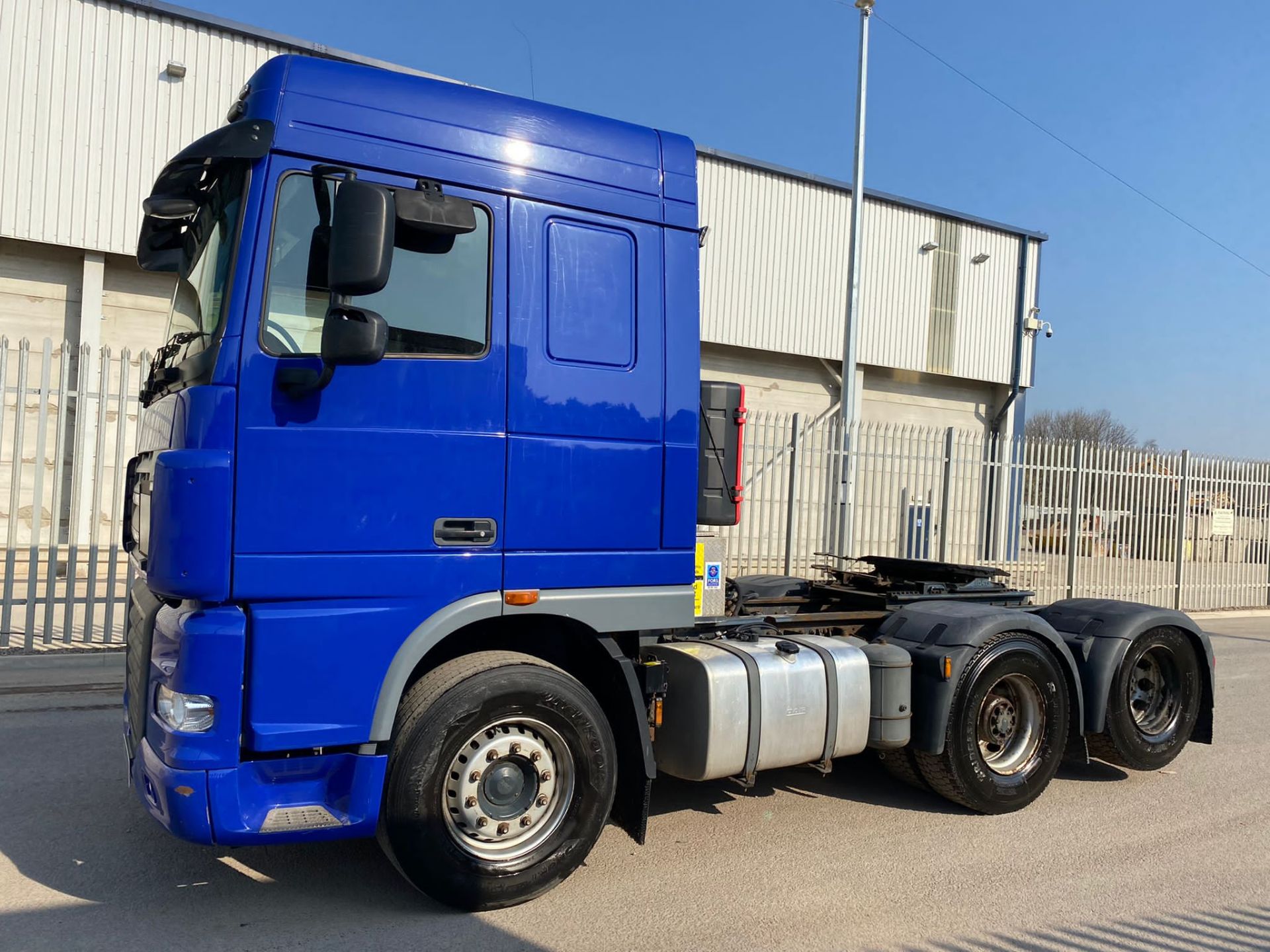 2013 DAF 105-510 - Image 2 of 38