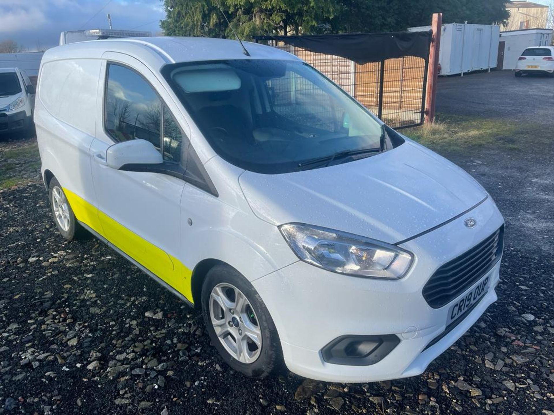 2019 ford transit courier limted van