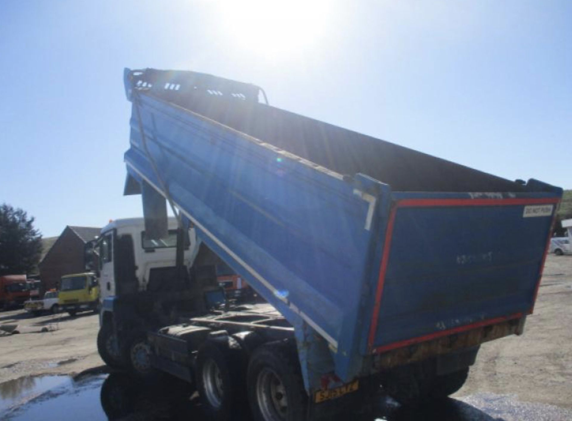 MAN TGS 32.400 tipper - Image 5 of 29