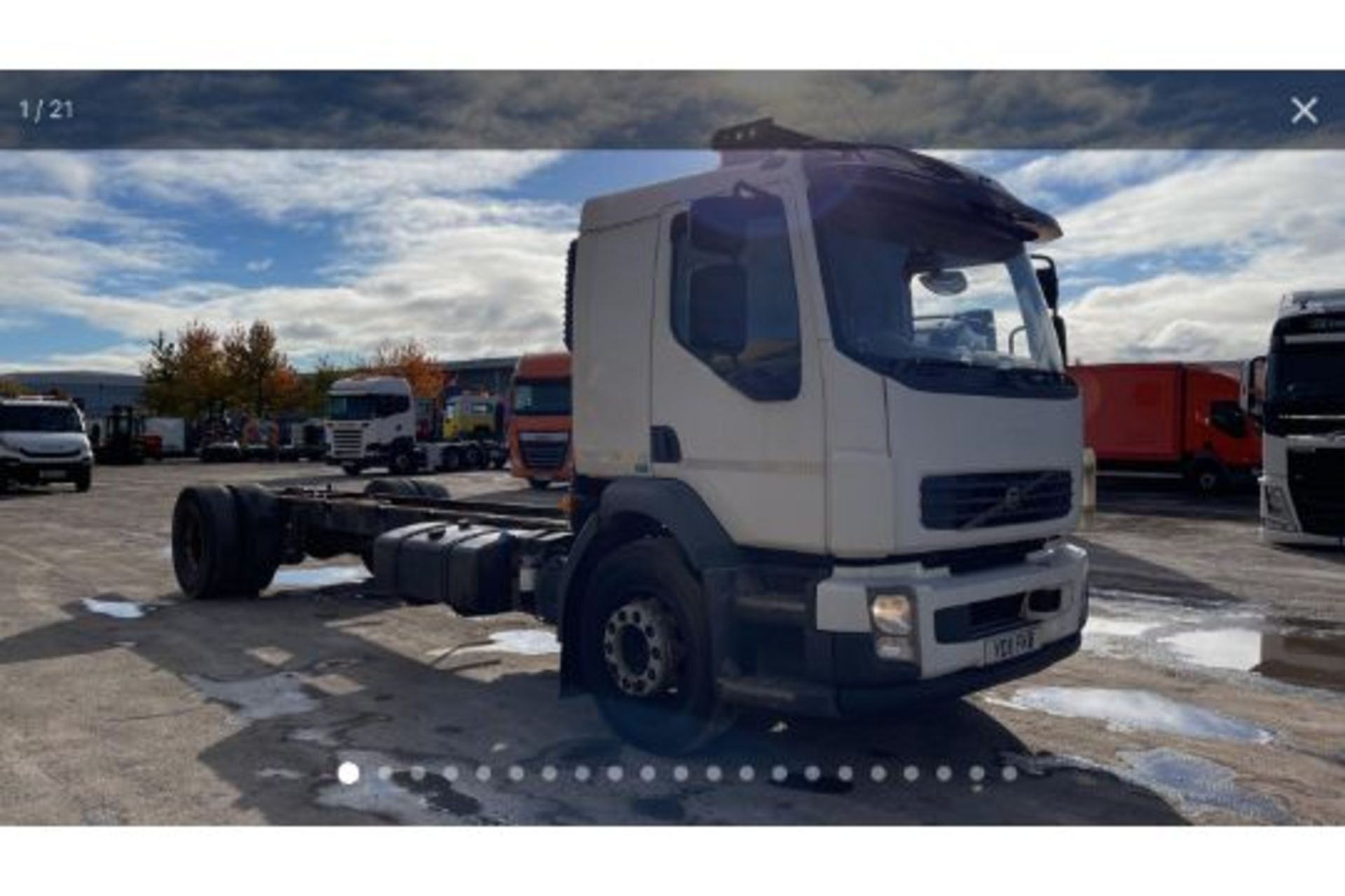 2011 VOLVO CAB CHASSIE