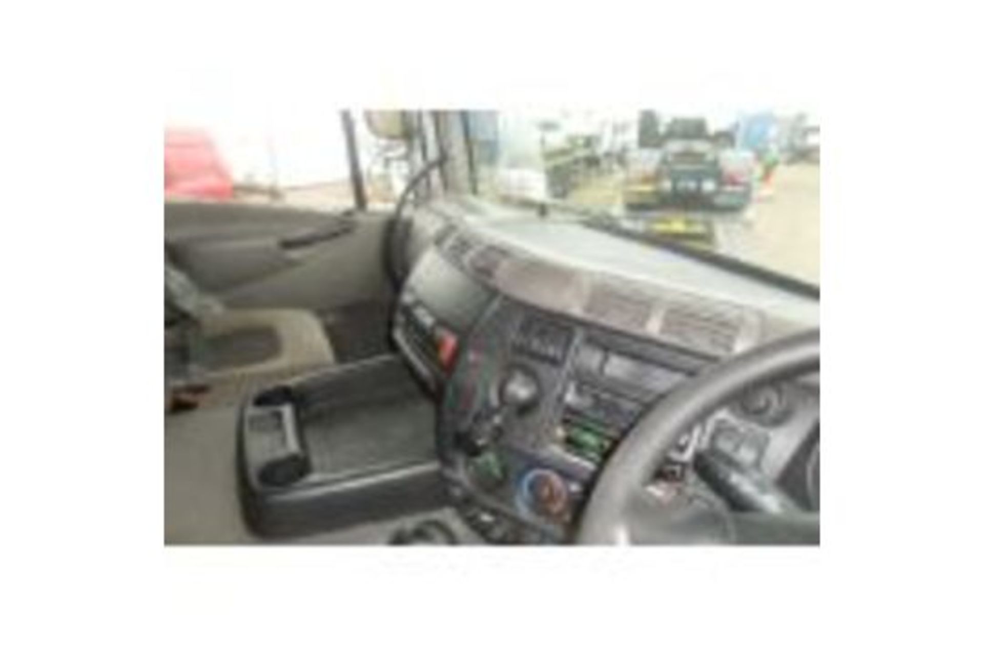 2006 DAF CF85 - Image 9 of 14