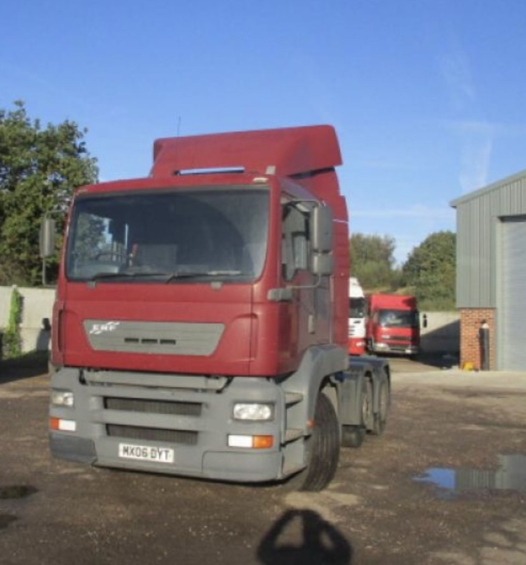 2006 ERF 6X2 TRACTOR UNIT - Image 2 of 18